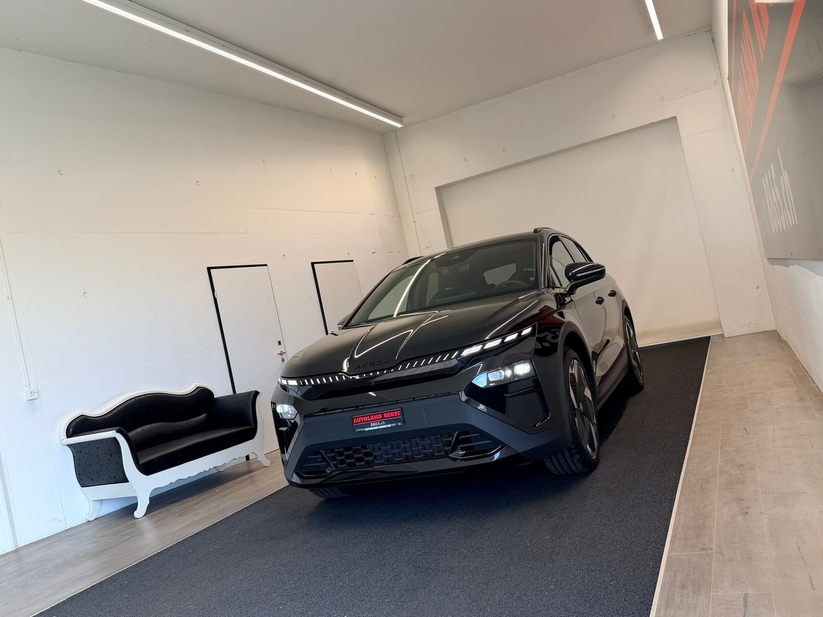 SKODA Elroq RS 4x4, Electric, New car, Automatic - 3