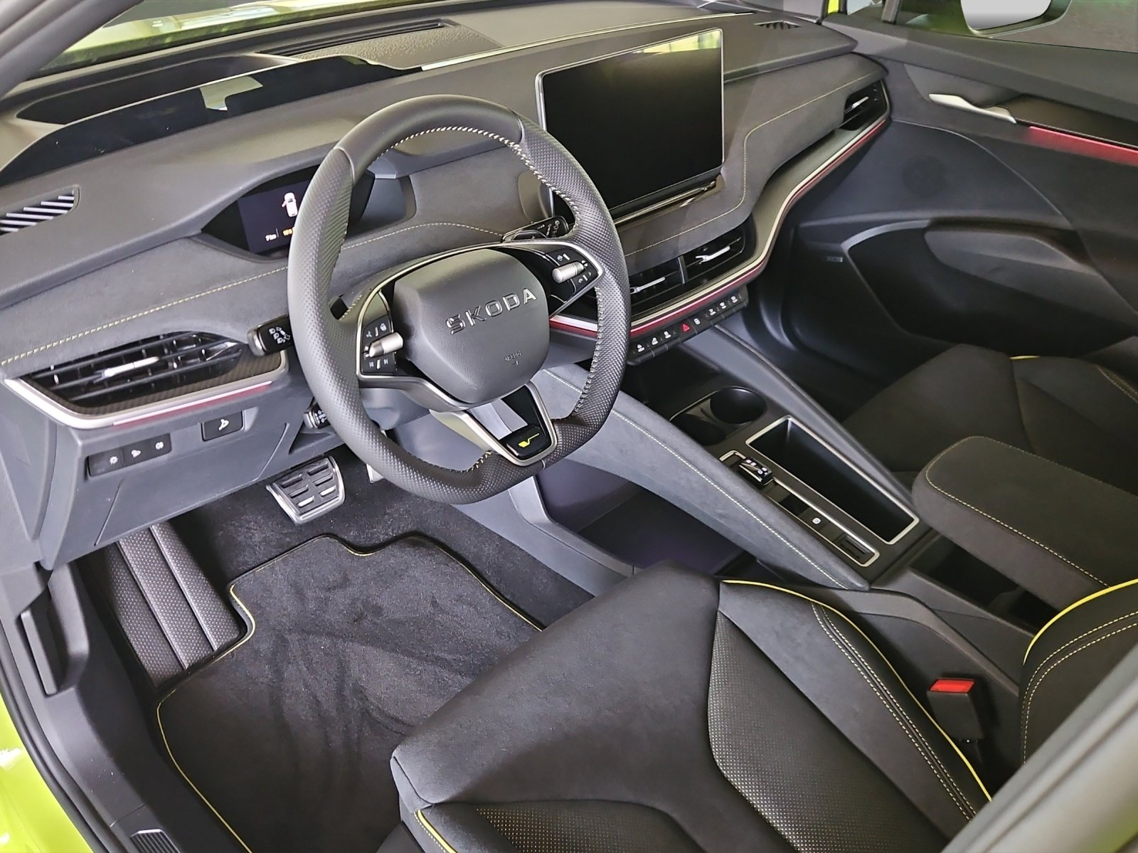 SKODA Elroq RS 4x4, Electric, New car, Automatic - 7