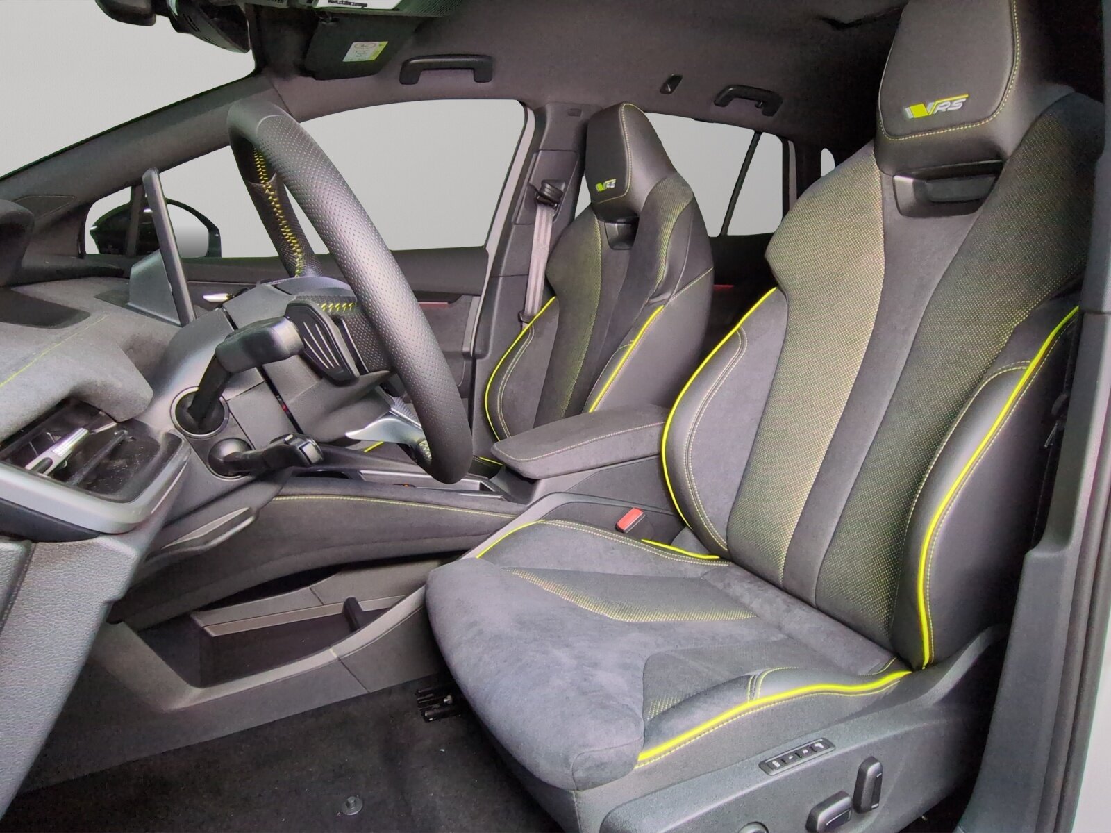 SKODA Elroq RS 4x4, Electric, New car, Automatic - 6