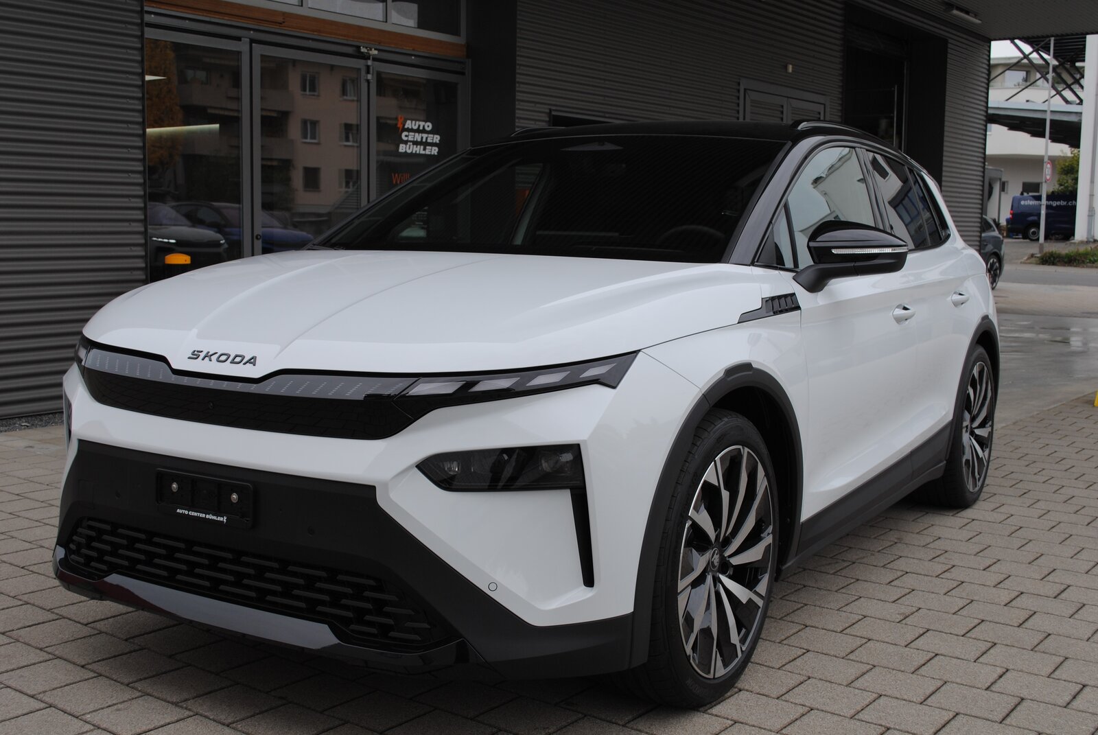 SKODA Elroq 85x Sportline 4x4, Elettrica, Auto nuove, Automatico - 3