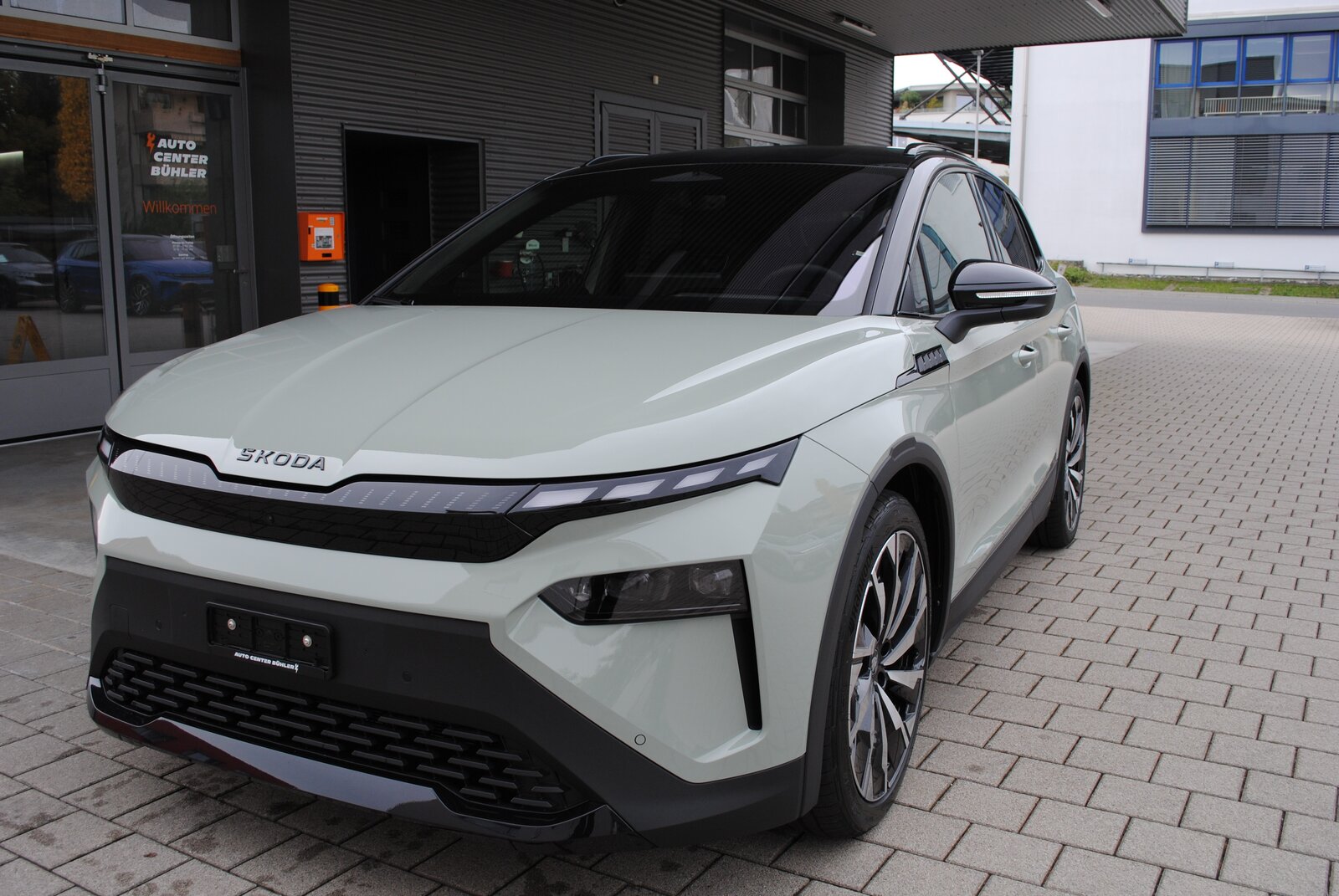 SKODA Elroq 85x Sportline 4x4, Elettrica, Auto nuove, Automatico - 3