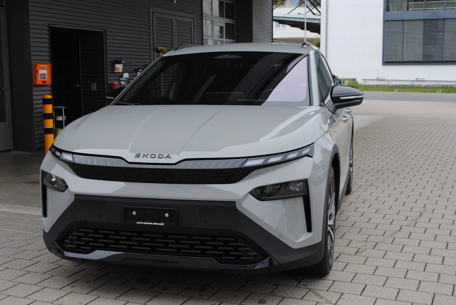 SKODA Elroq 85x Sportline 4x4, Elettrica, Auto nuove, Automatico - 2