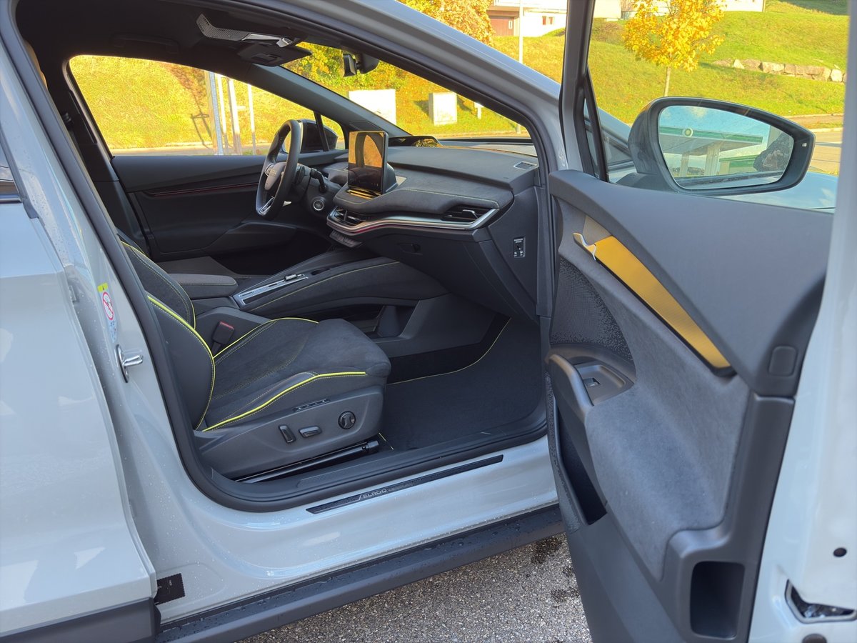 SKODA Elroq 85 RS 4x4, Electric, Ex-demonstrator, Automatic - 6