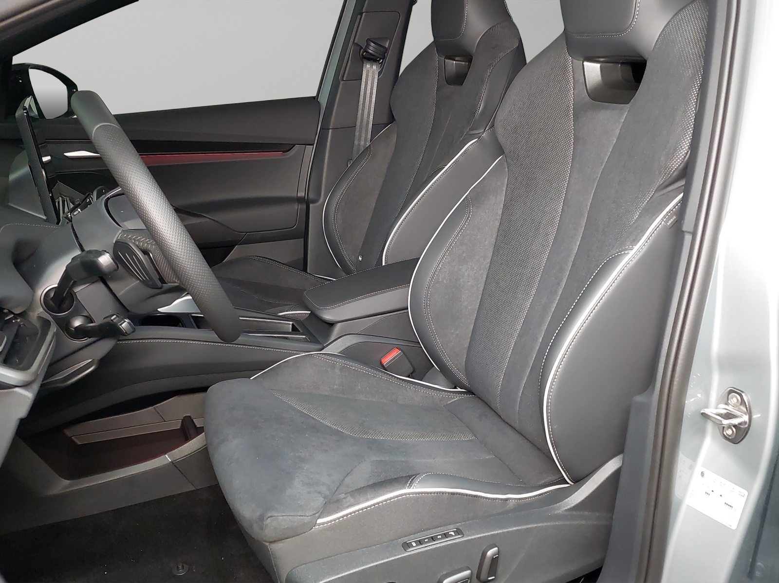 SKODA Elroq 85x Sportline 4x4, Electric, Ex-demonstrator, Automatic - 6