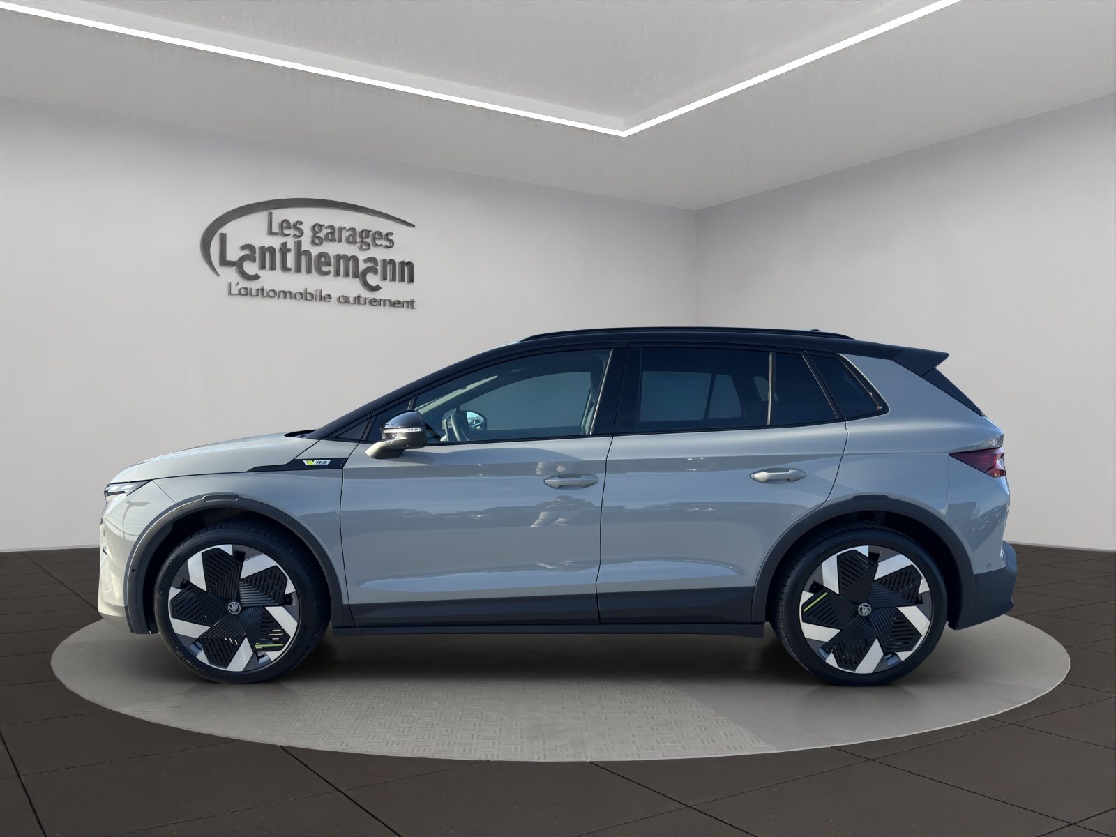 SKODA Elroq RS 85x 4x4, Electric, New car, Automatic - 2