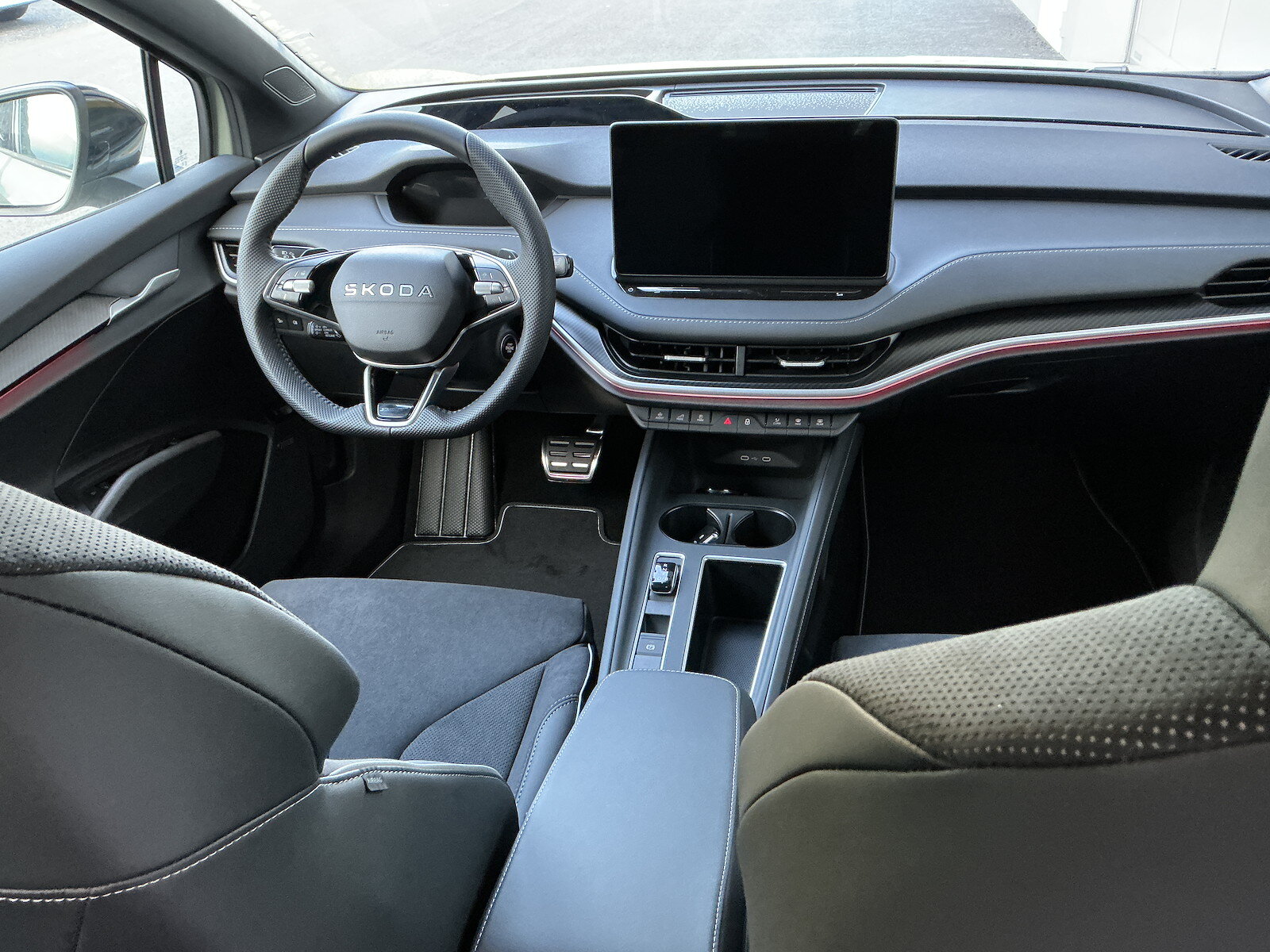 SKODA Elroq 85 SportLine 4x4, Electric, New car - 7