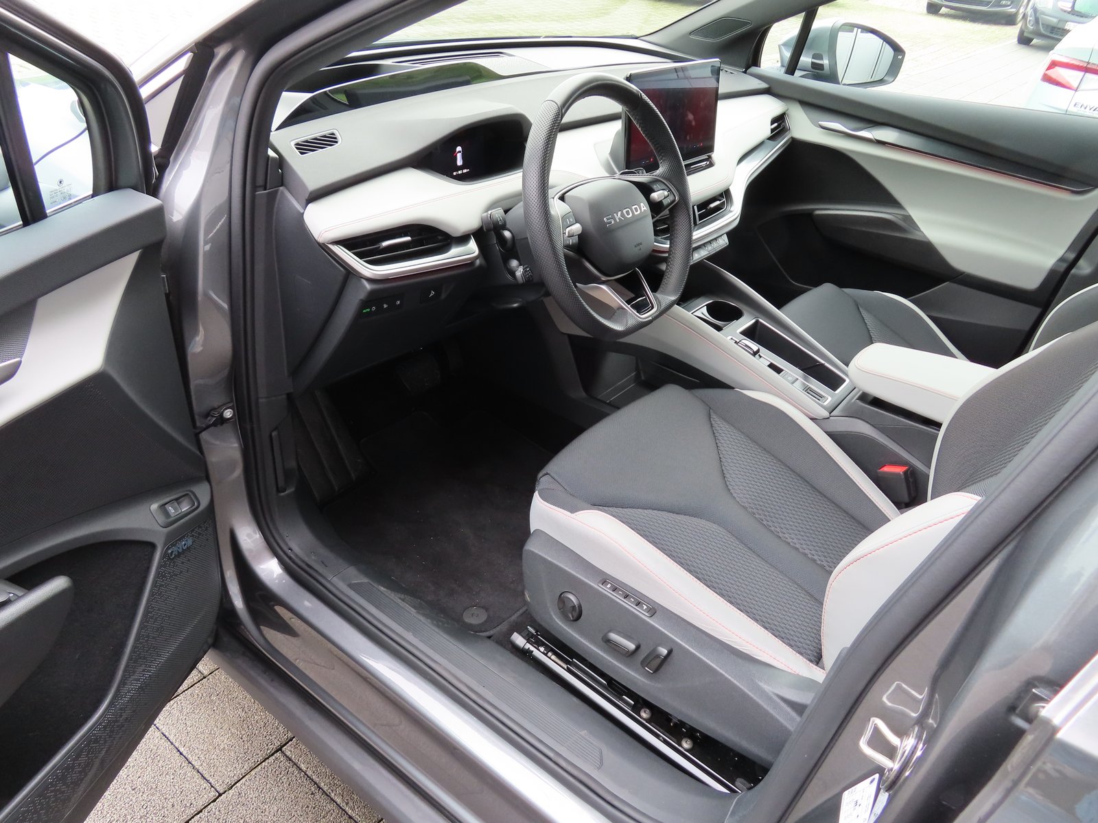 SKODA Elroq 85, Électrique, Occasion / Utilisé, Automatique - 7
