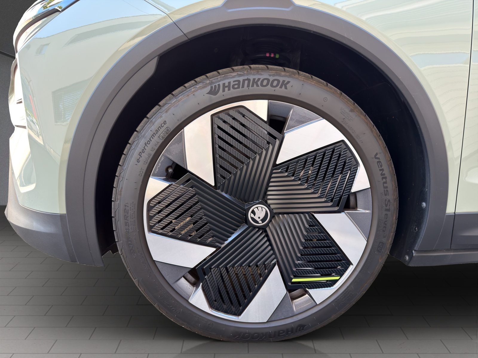 SKODA Elroq RS 85x 4x4, Électrique, Occasion / Utilisé, Automatique - 5