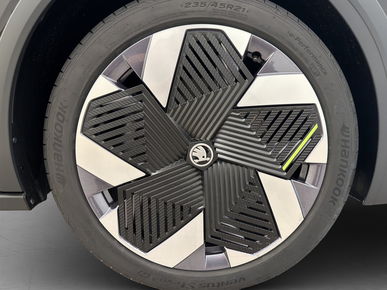 SKODA Elroq RS 4x4, Électrique, Occasion / Utilisé, Automatique - 6