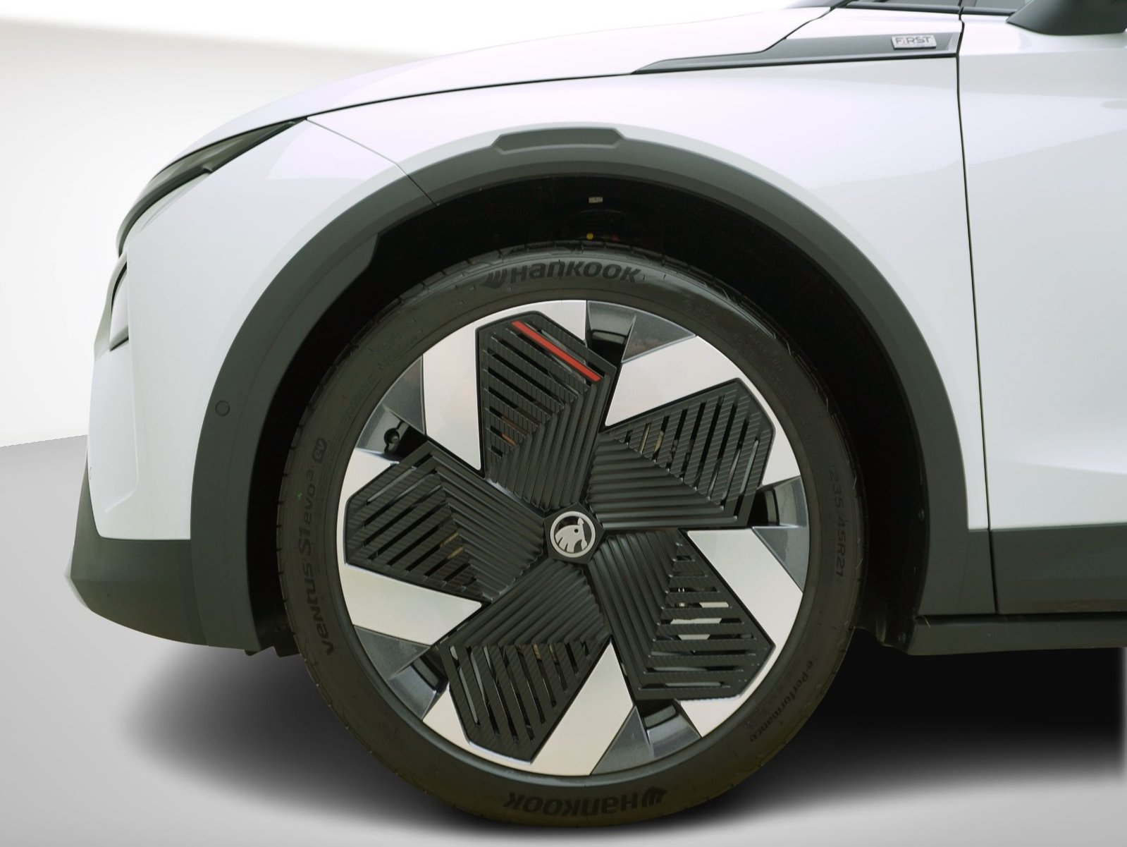 SKODA Elroq 85 First Edition **Skoda Werksgarantie bis 04/20, Elektro, Occasion / Gebraucht, Automatik - 7