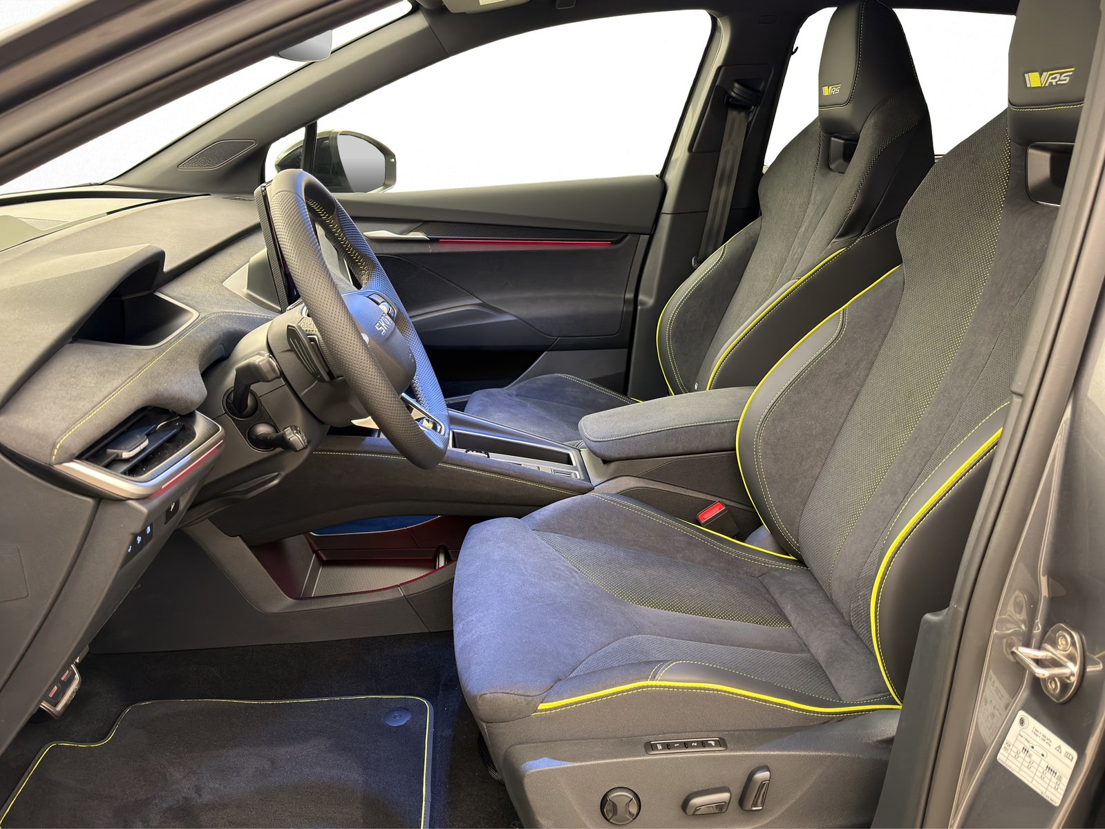 SKODA Elroq RS 4x4, Électrique, Occasion / Utilisé, Automatique - 5