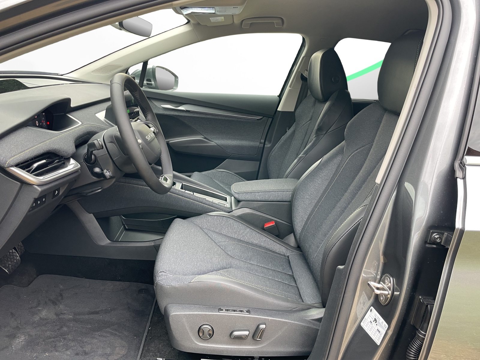 SKODA Elroq 85 4x2, Electric, New car, Automatic - 7