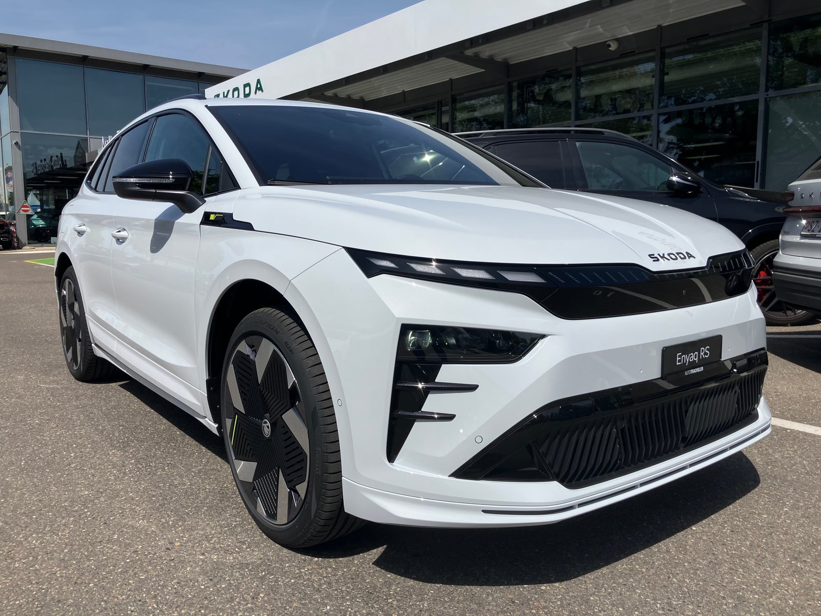 SKODA Enyaq 4x4 RS, Elettrica, Auto nuove, Automatico - 2