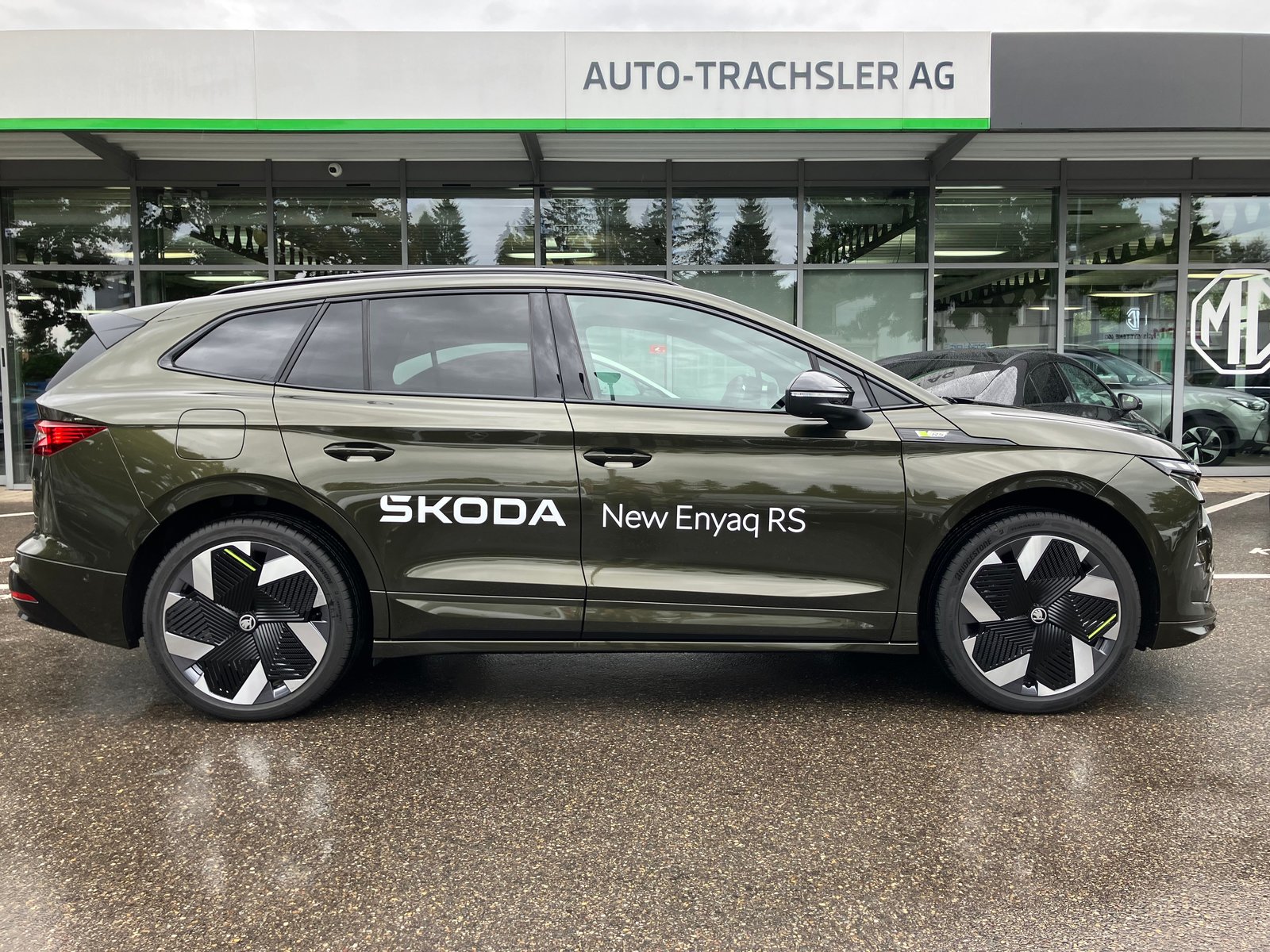 SKODA Enyaq 4x4 RS, Electric, New car, Automatic - 2