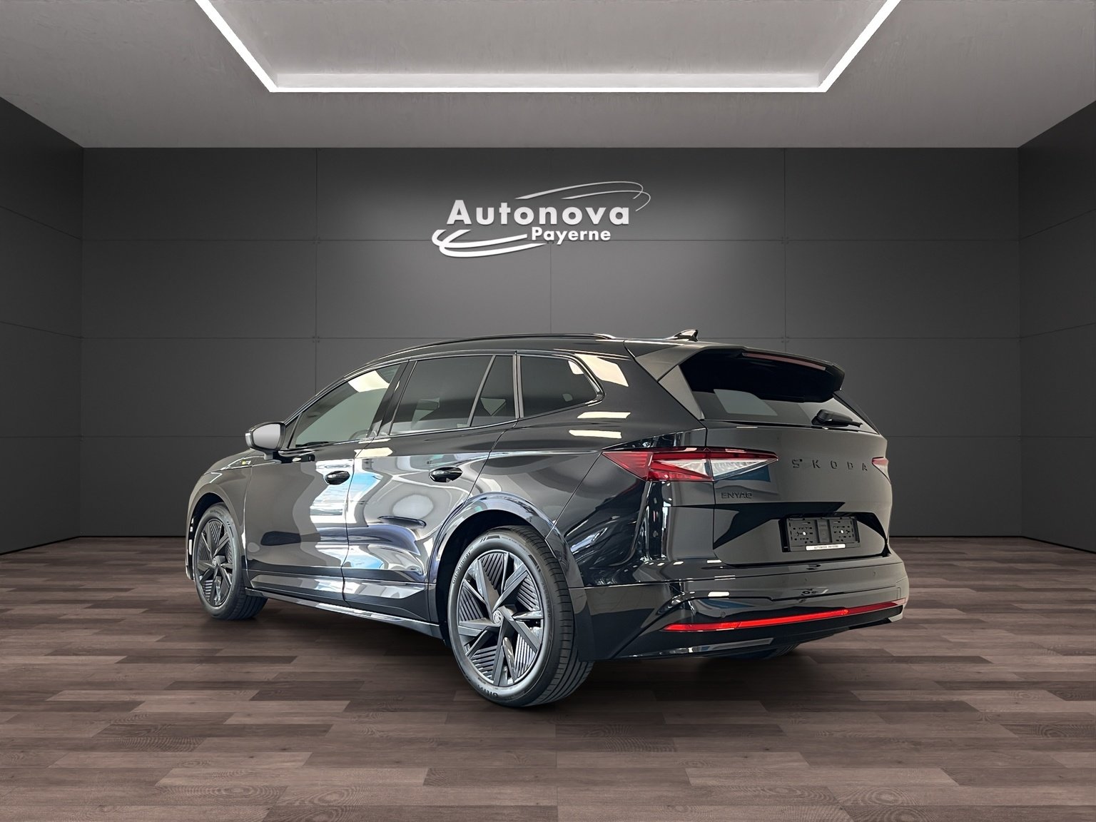 SKODA Enyaq 4x4 RS, Electric, New car, Automatic - 4