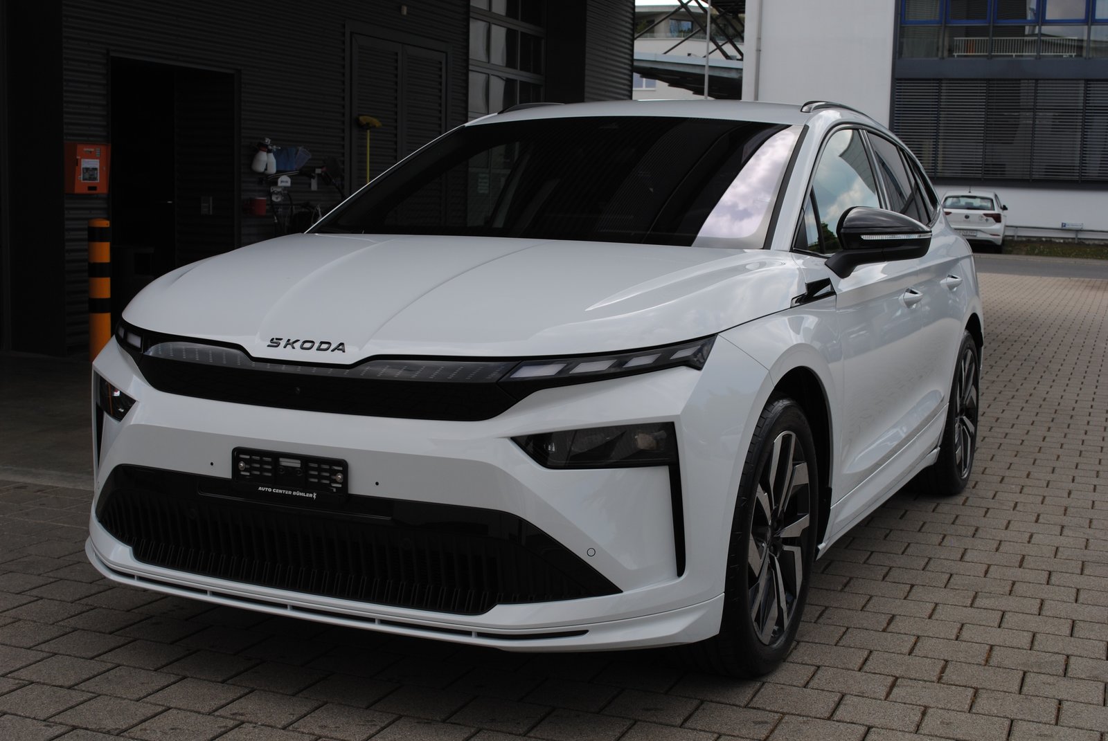 SKODA Enyaq 85x Sportline 4x4, Elektro, Neuwagen, Automatik - 4