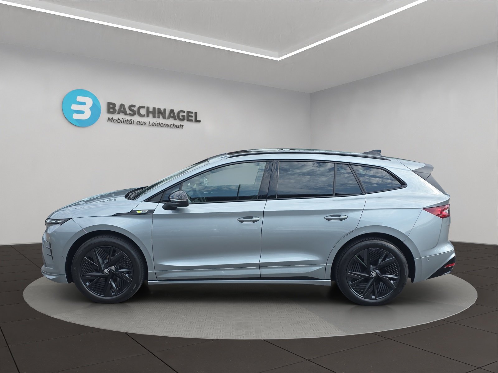 SKODA Enyaq 4x4 RS, Elettrica, Auto nuove, Automatico - 2