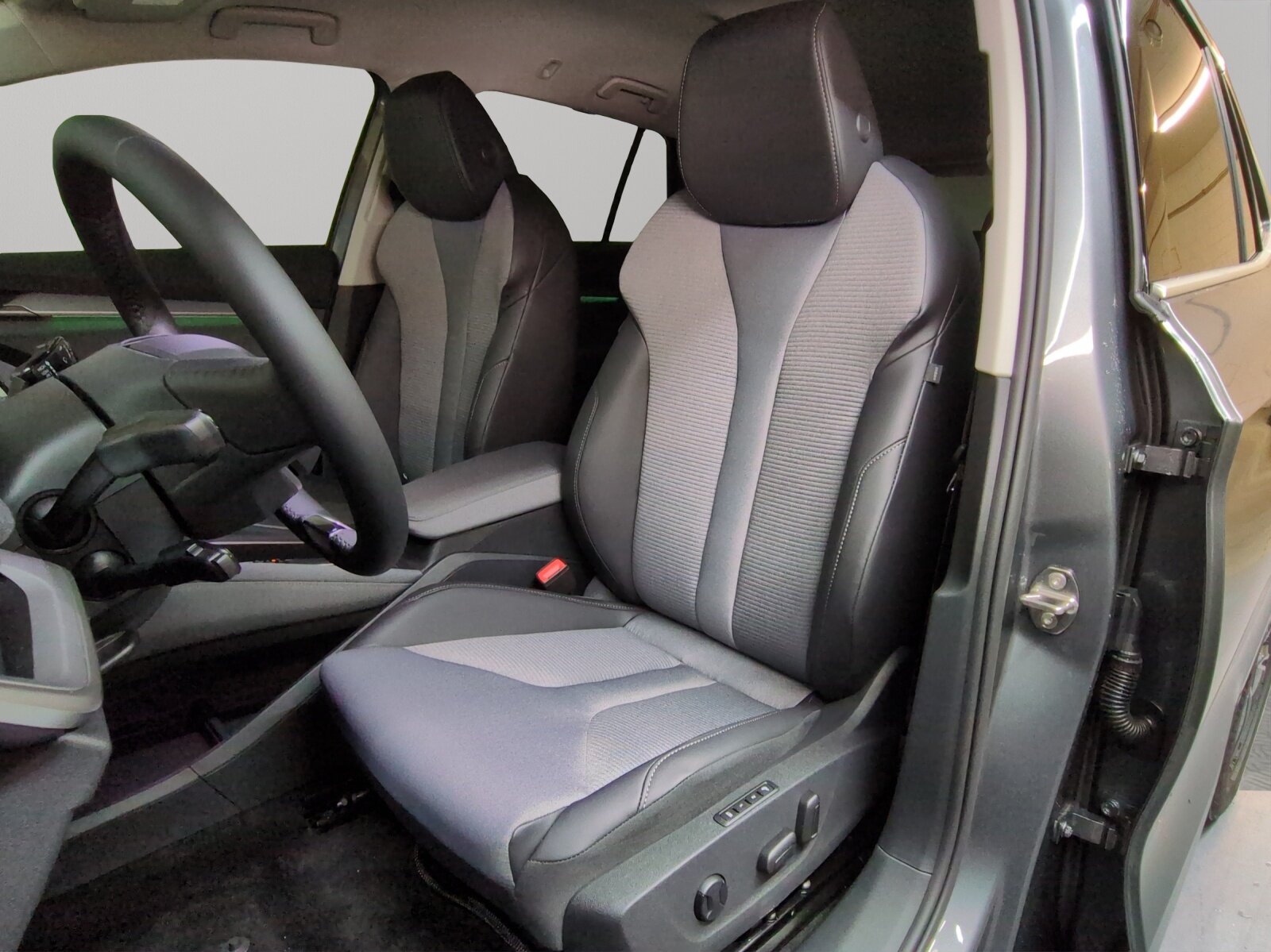 SKODA Enyaq 85x Dynamic 4x4, Electric, New car, Automatic - 6