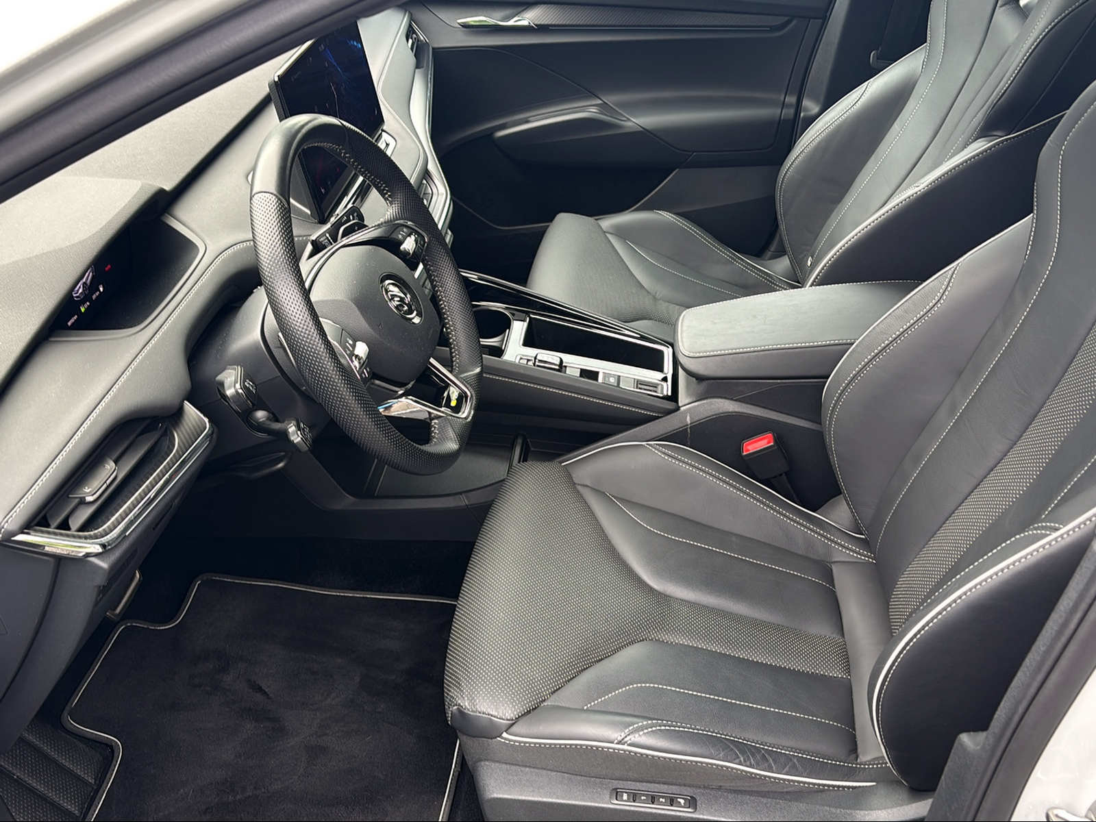 SKODA Enyaq Coupé RS iV 80 4x4, Leasing ab CHF 317.15, Électrique, Occasion / Utilisé, Automatique - 4