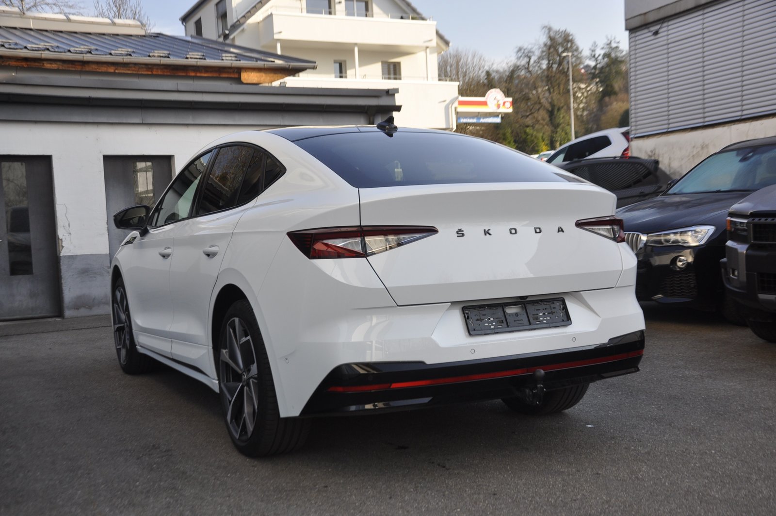 SKODA Enyaq Coupé RS iV 80 4x4 I Anhängerkupplung, Electric, Second hand / Used, Automatic - 4