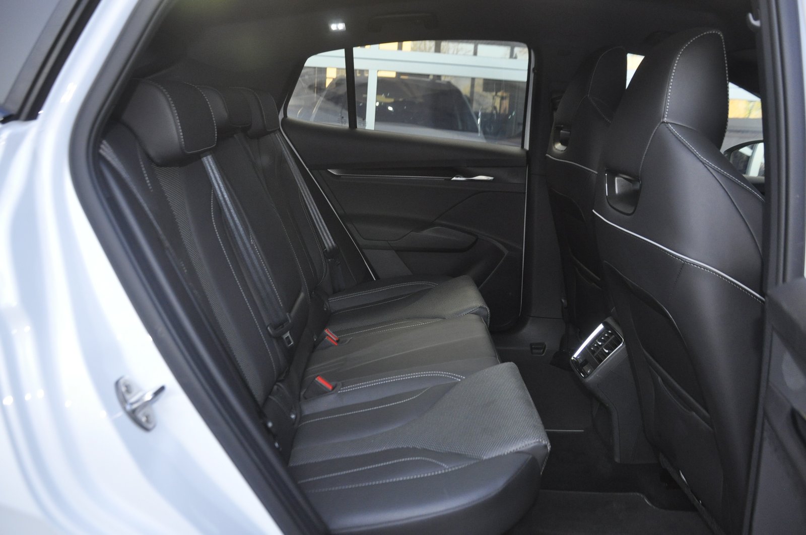 SKODA Enyaq Coupé RS iV 80 4x4 I Anhängerkupplung, Electric, Second hand / Used, Automatic - 6