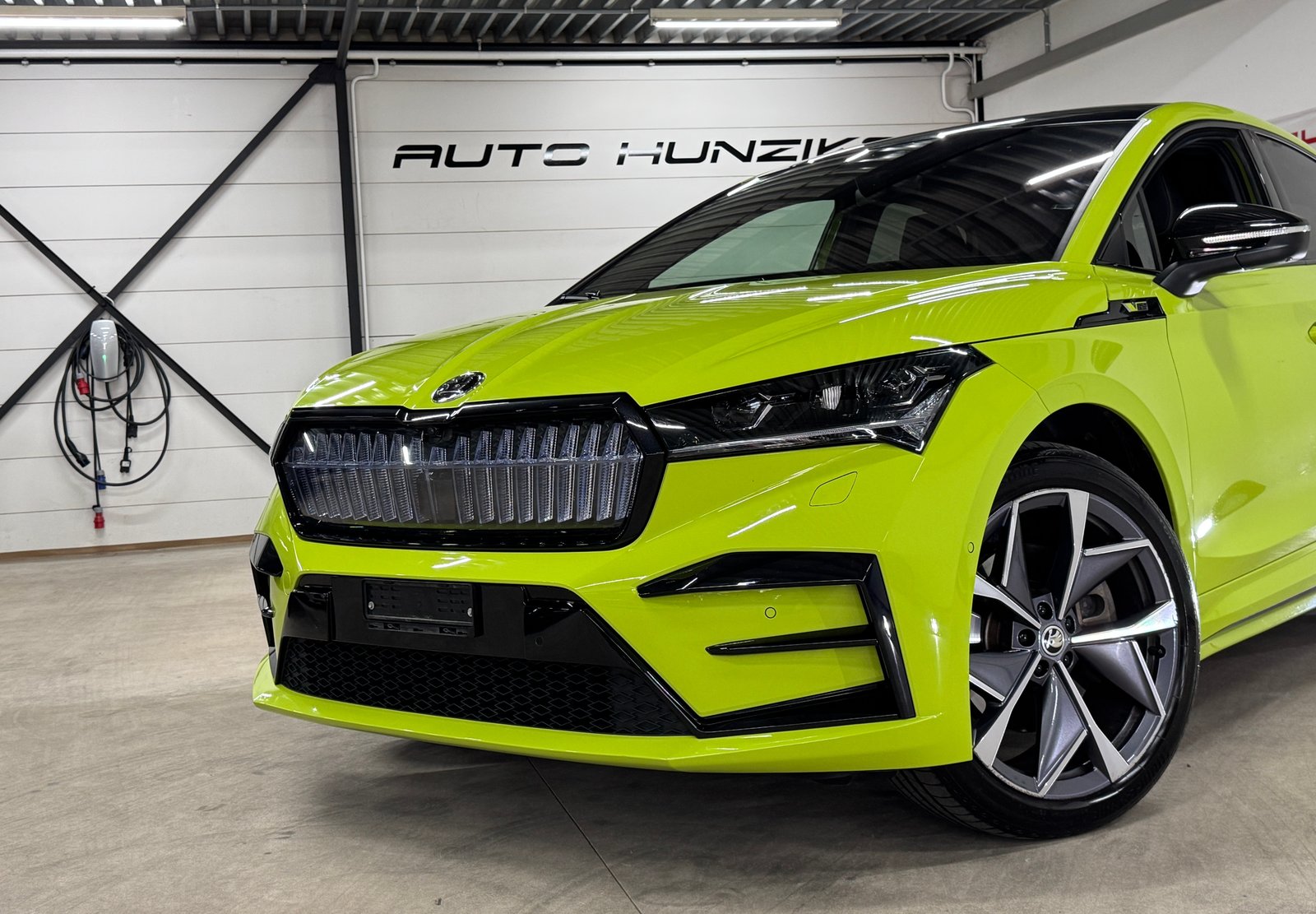 SKODA Enyaq Coupé RS iV 80 4x4 300 PS // Anhängerkupplung, Electric, Second hand / Used, Automatic - 2