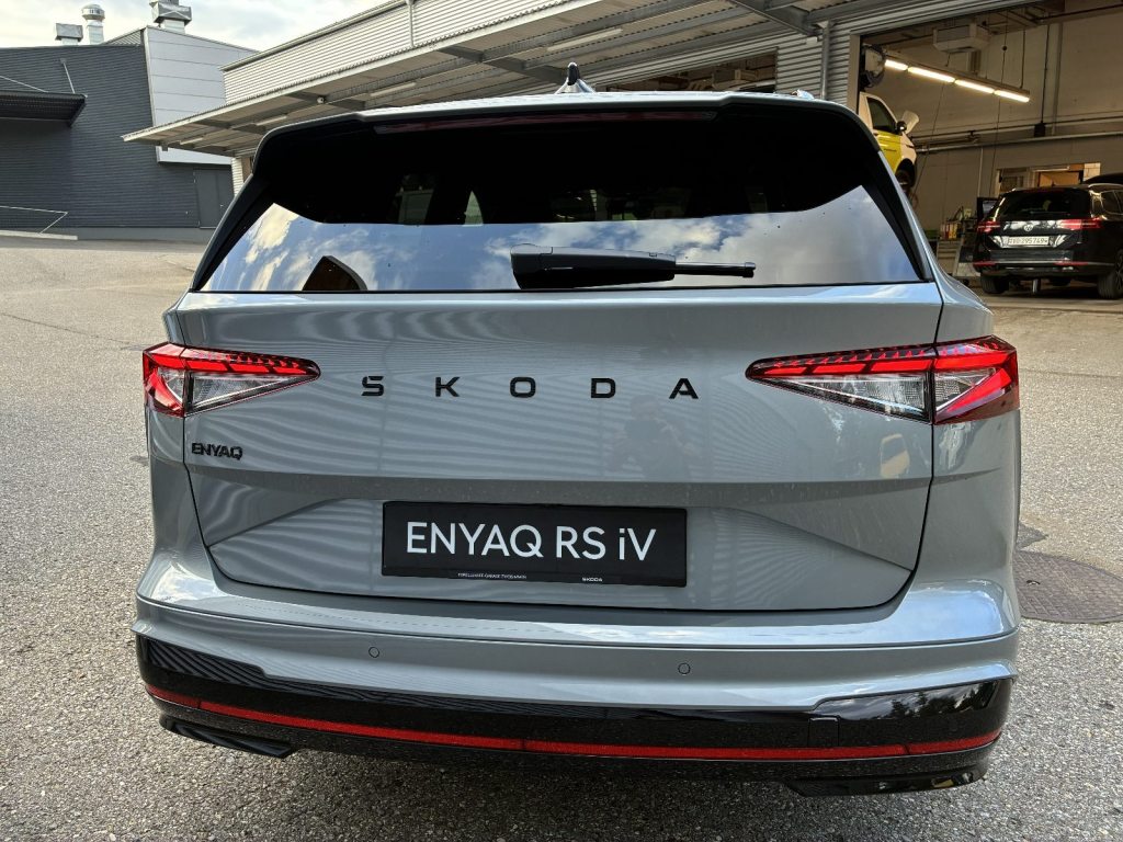 SKODA Enyaq RS 4x4 (MJ 2027), Electric, Pre-registered new car, Automatic - 6