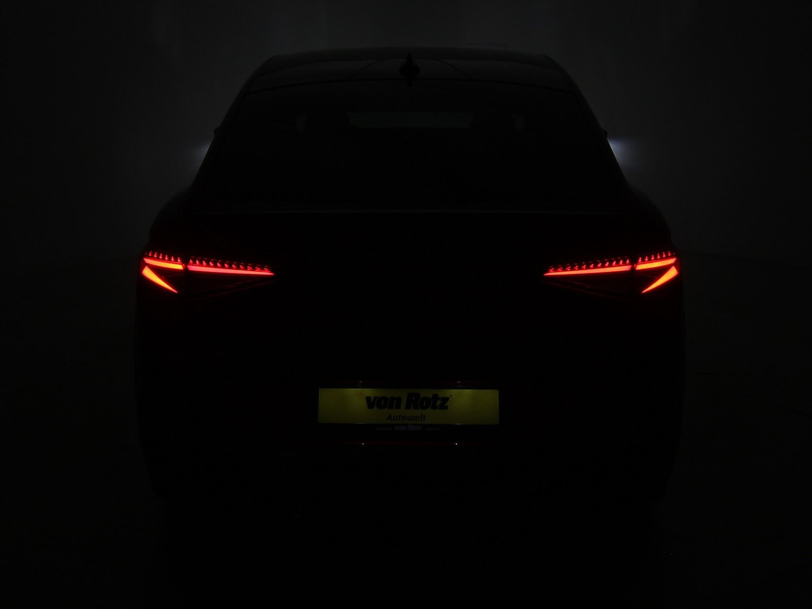 SKODA Enyaq iV Coupé RS 80 4x4 Lounge, Electric, New car, Automatic - 4