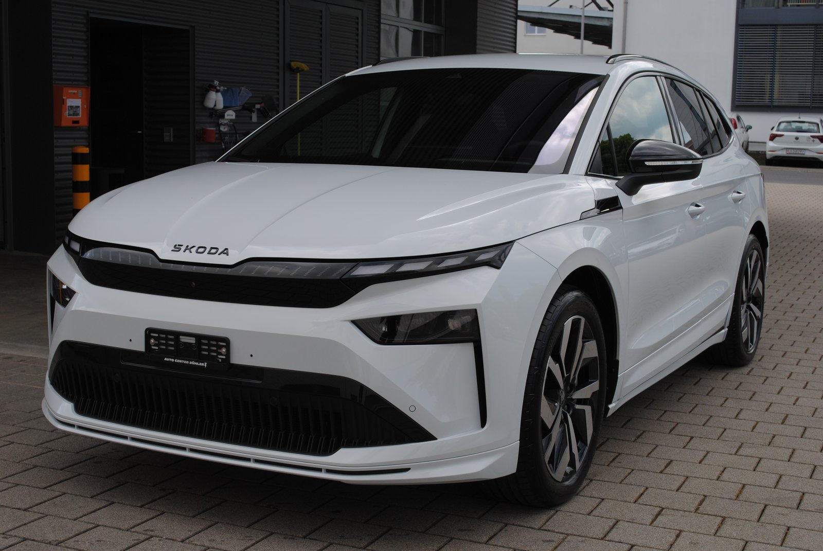 SKODA Enyaq 85x Sportline 4x4, Electric, New car, Automatic - 4
