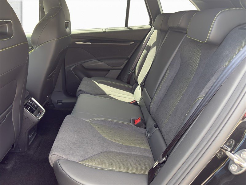SKODA Enyaq RS 4x4, Elettrica, Auto nuove, Automatico - 7