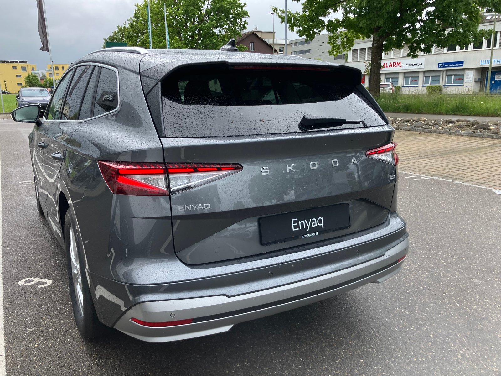 SKODA Enyaq 85x 4x4, Elettrica, Auto nuove, Automatico - 4
