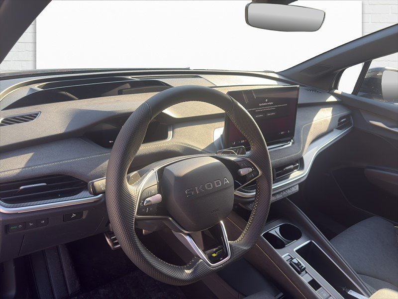 SKODA Enyaq RS 4x4, Electric, New car, Automatic - 6