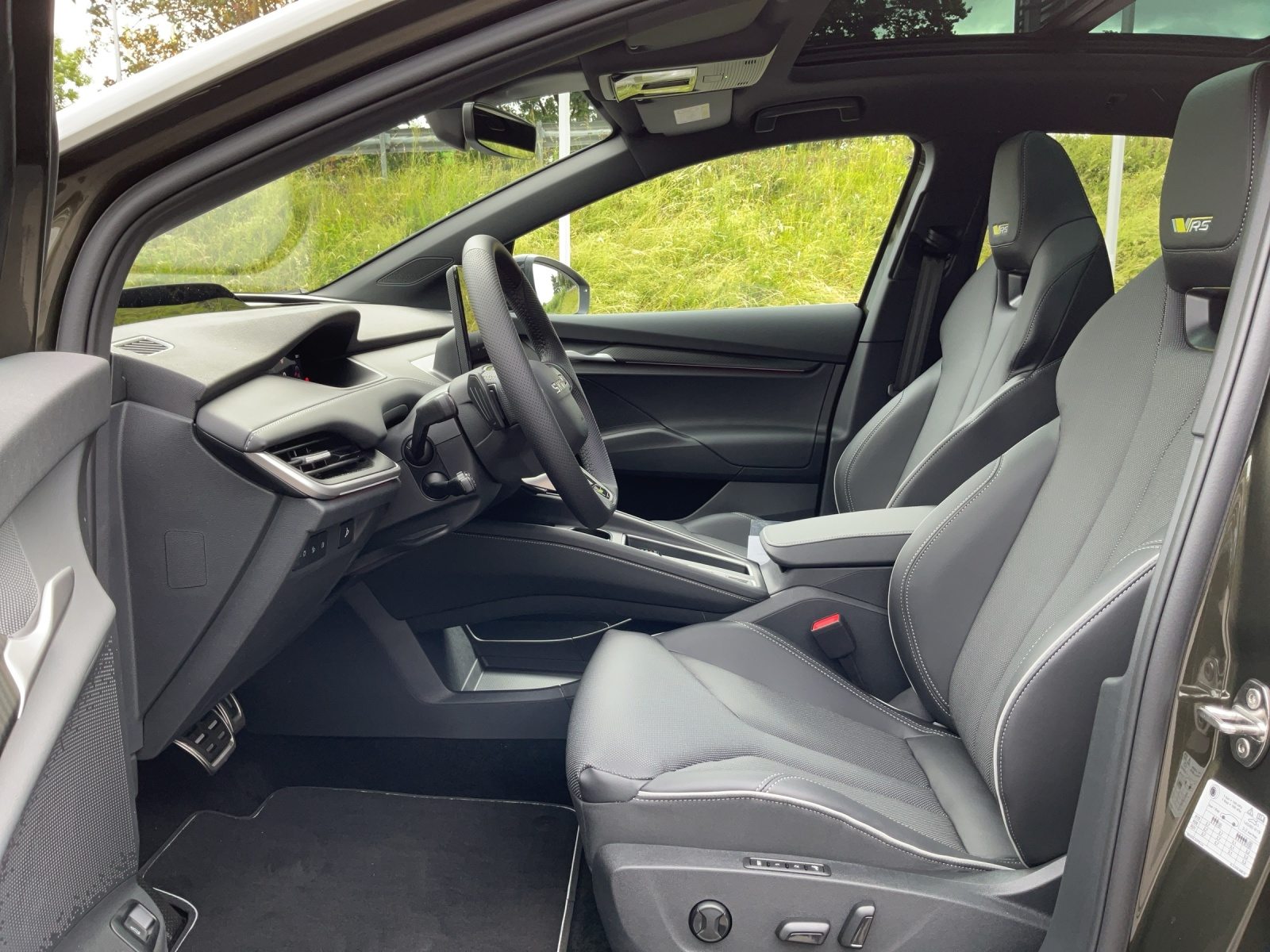 SKODA Enyaq RS 85x 4x4, Elektro, Neuwagen, Automatik - 6