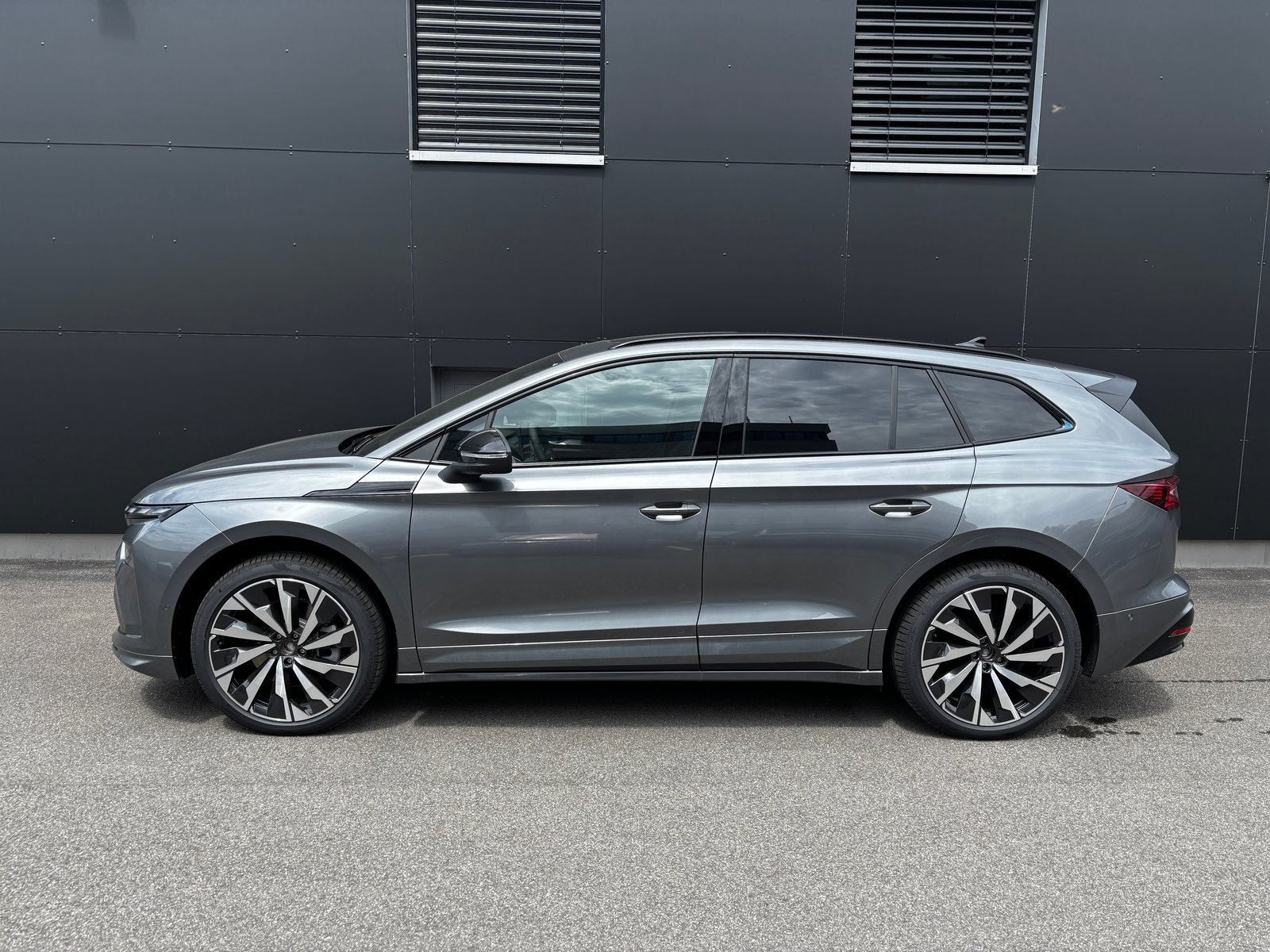 SKODA Enyaq 85x Sportline 4x4 MAAX, Électrique, Voiture nouvelle, Automatique - 2