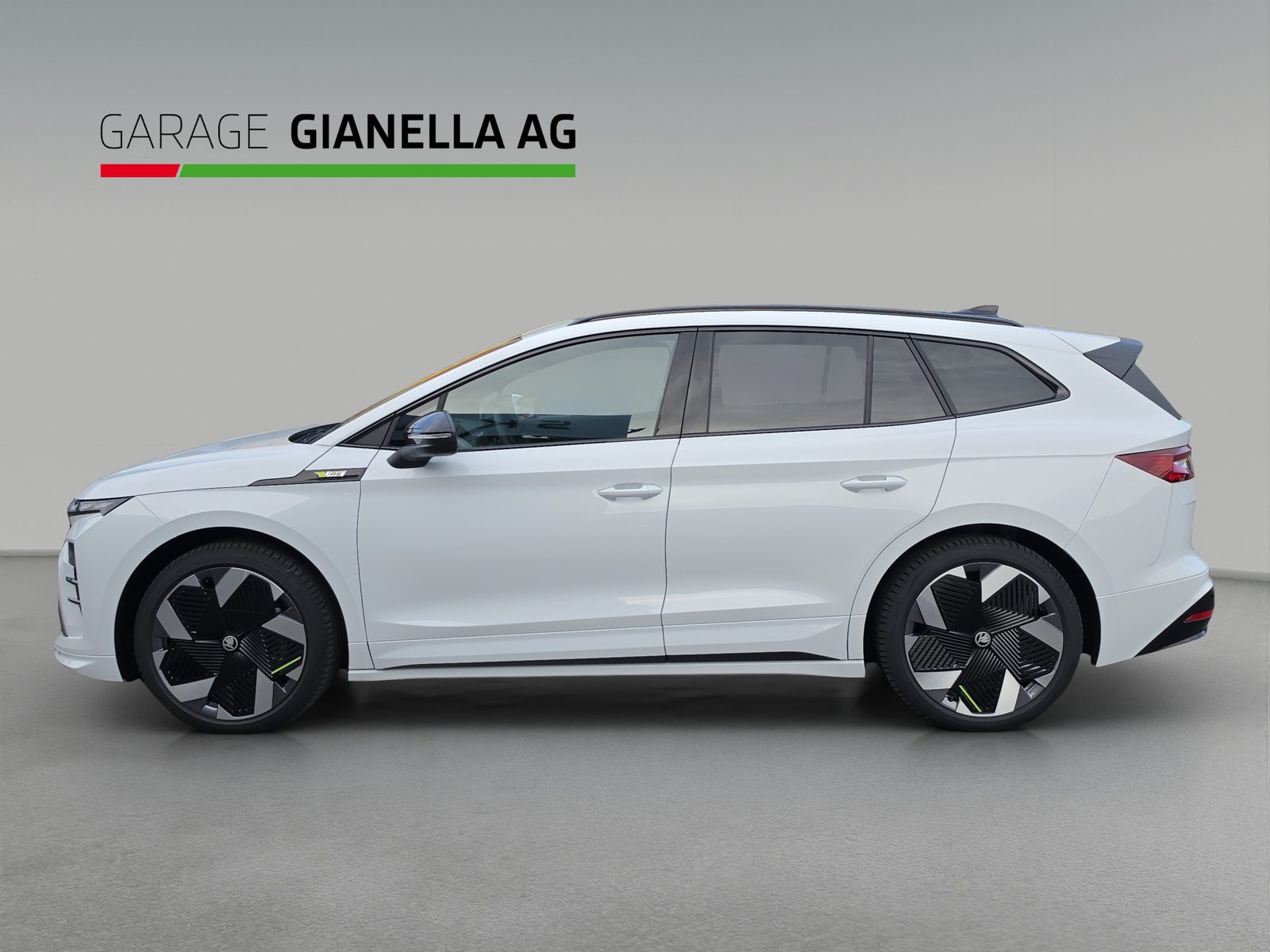 SKODA Enyaq RS, Electric, New car, Automatic - 2