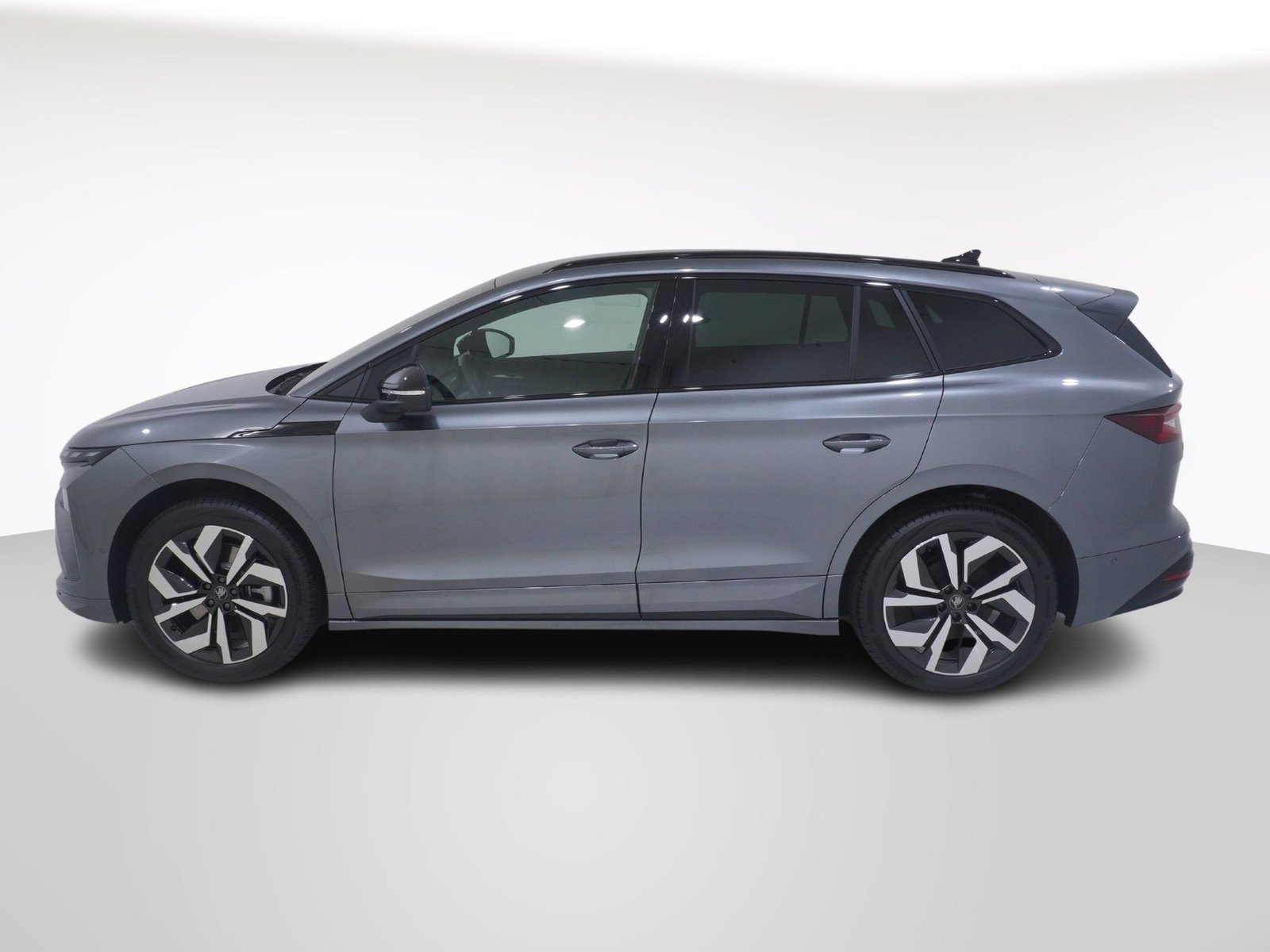 SKODA Enyaq iV 85x SportLine MAXX, Electric, New car, Automatic - 2