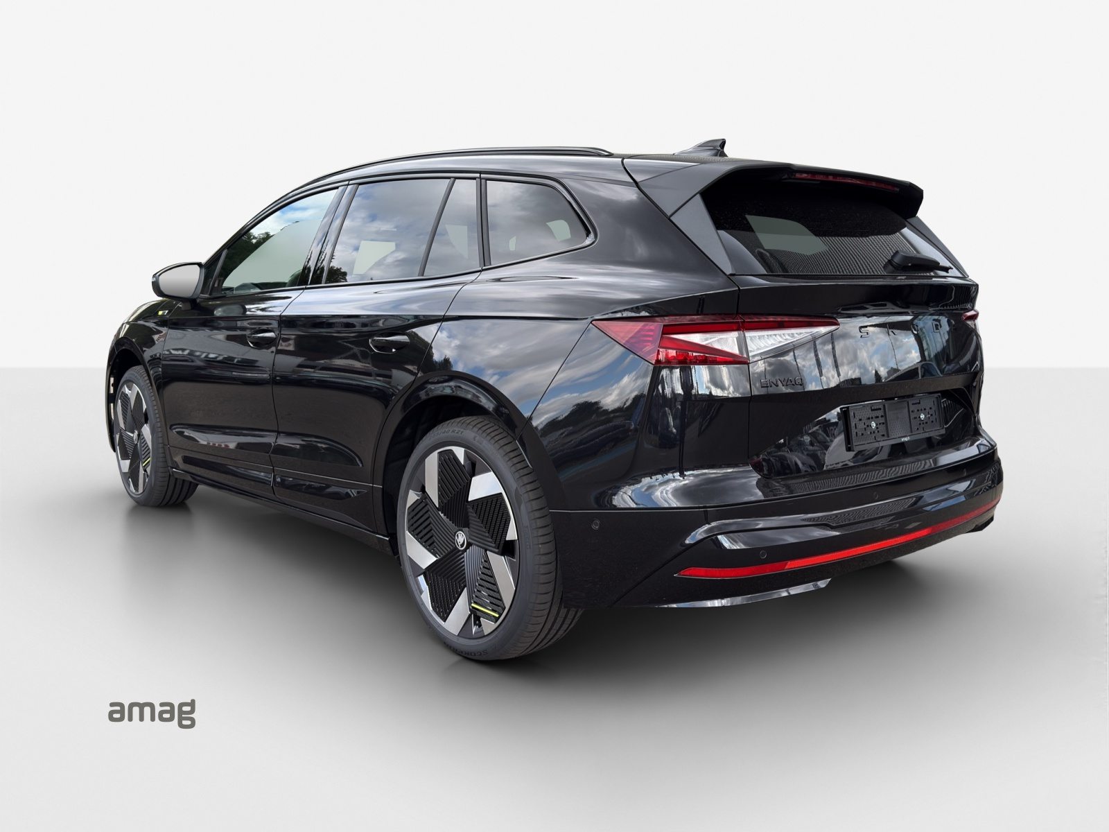 SKODA Enyaq RS, Electric, New car, Automatic - 3