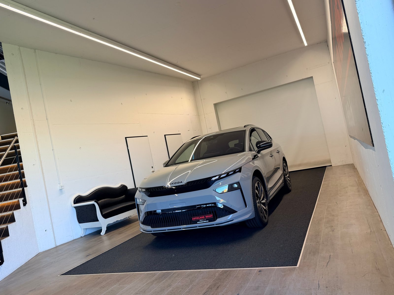 SKODA Enyaq 85x Sportline 4x4, Electric, New car, Automatic - 3