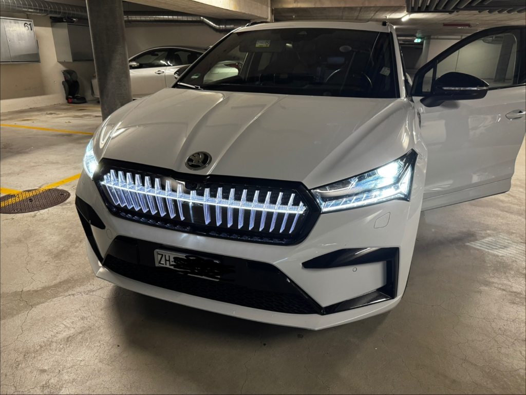 SKODA ENYAQ 80x SportLine, Electric, Second hand / Used, Automatic - 2