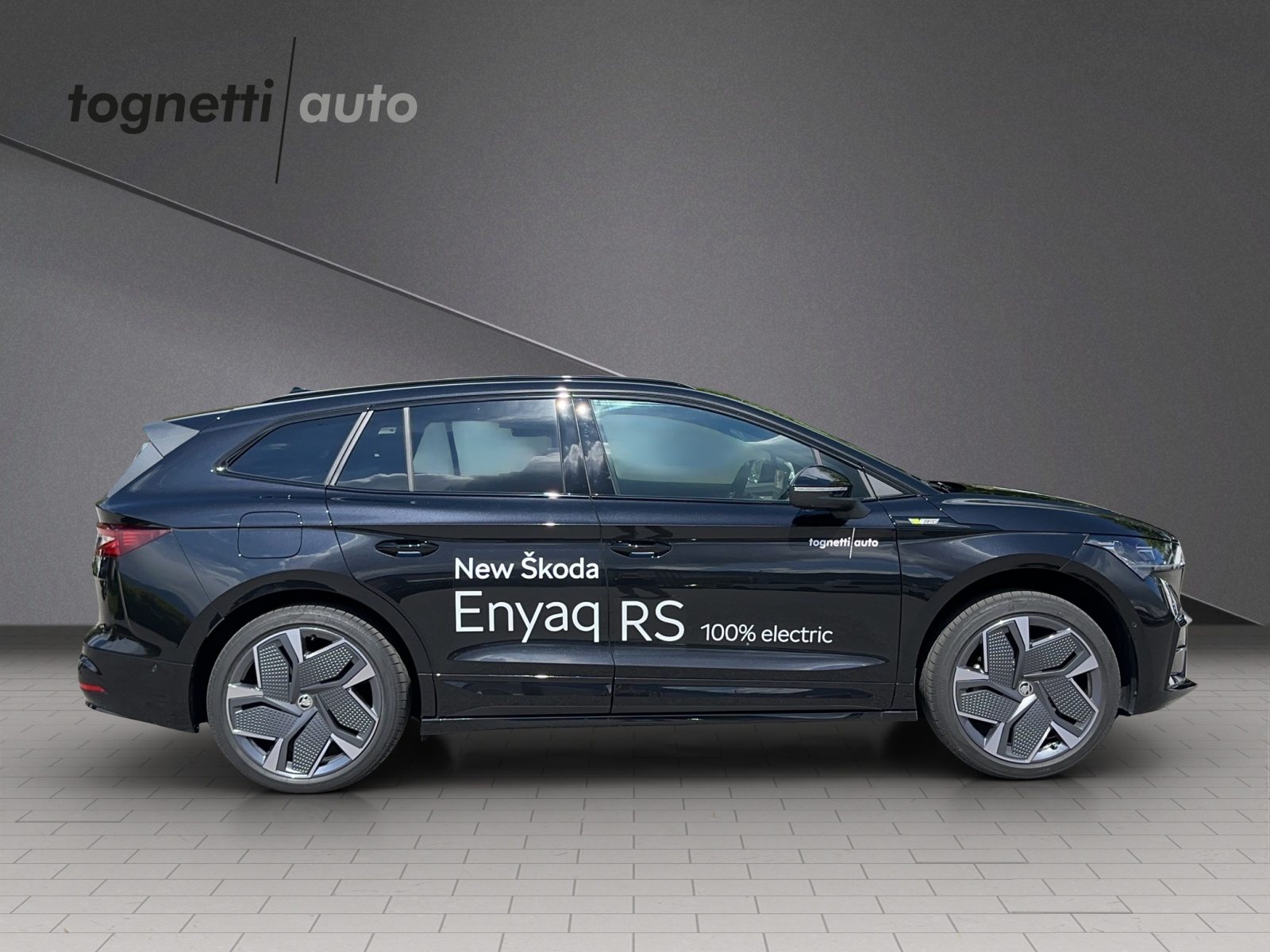 SKODA Enyaq RS 4x4, Electric, Second hand / Used, Automatic - 3