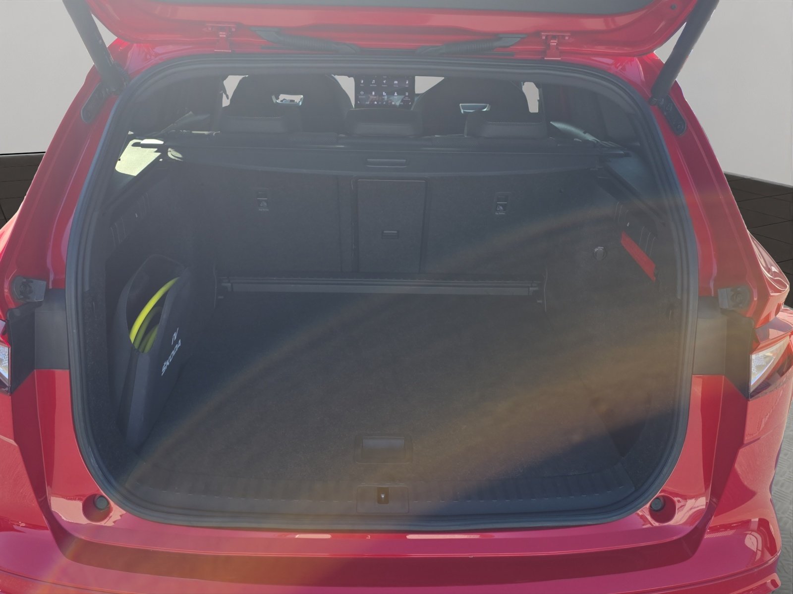 SKODA Enyaq iV 80x SportLine, Elektro, Occasion / Gebraucht, Automatik - 6