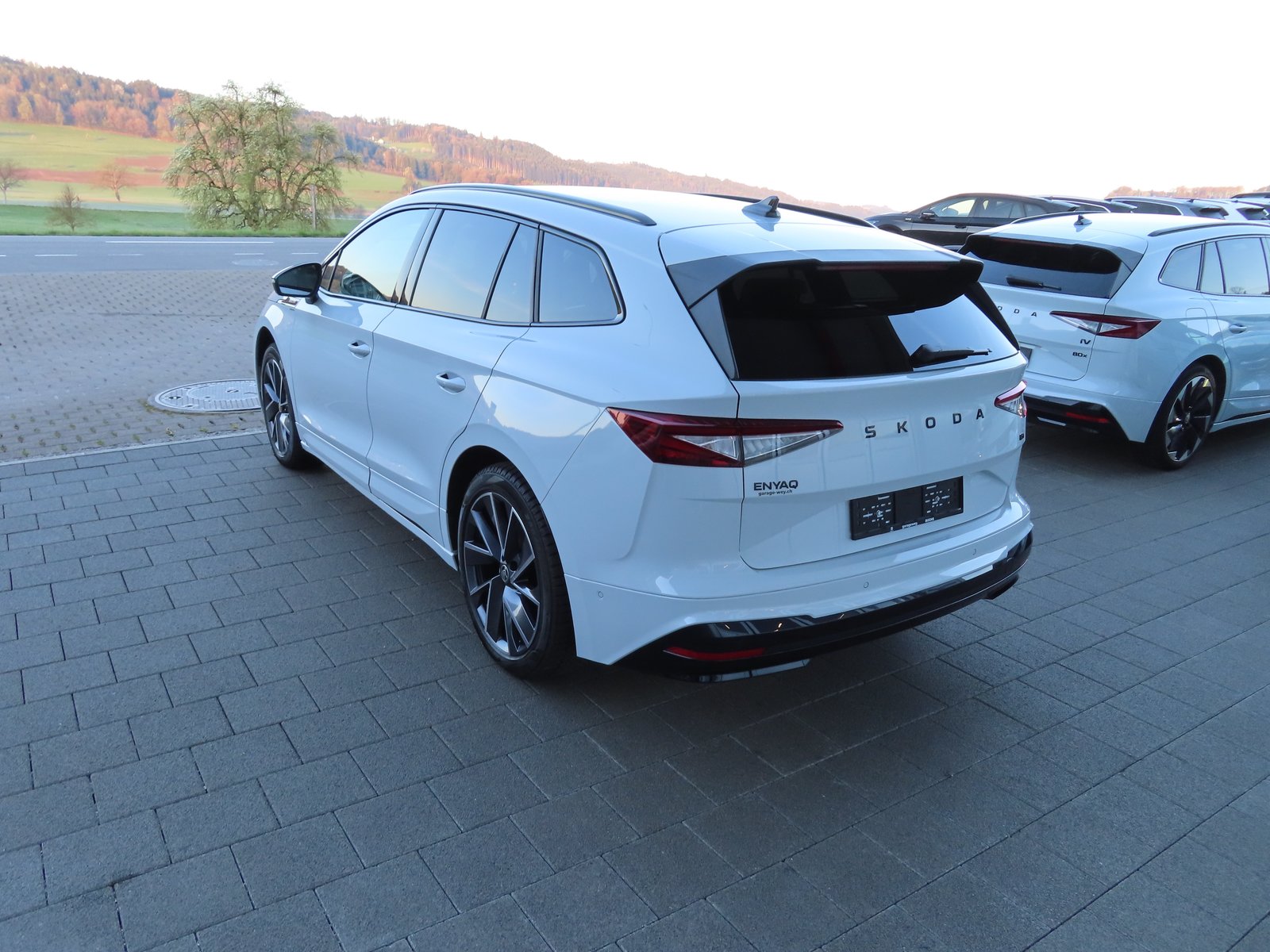 SKODA Enyaq 85x Sportline 4x4, Elektro, Occasion / Gebraucht, Automatik - 3
