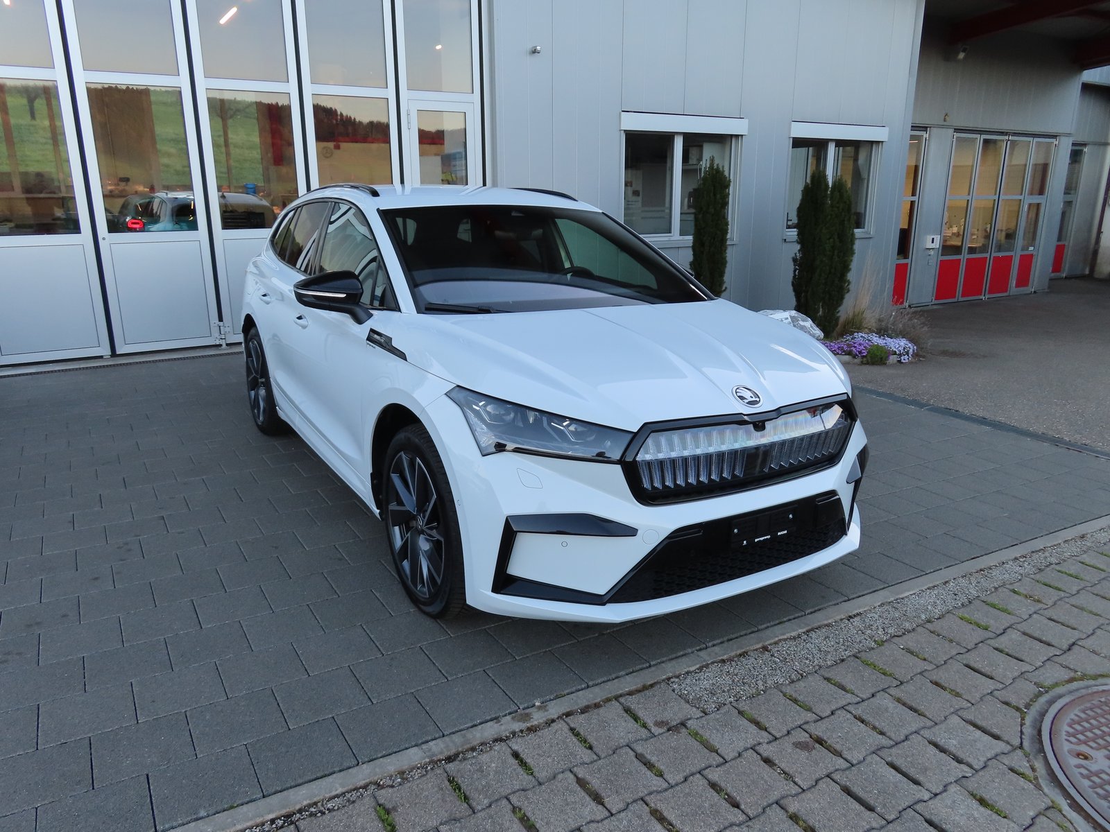 SKODA Enyaq 85x Sportline 4x4, Elektro, Occasion / Gebraucht, Automatik - 5
