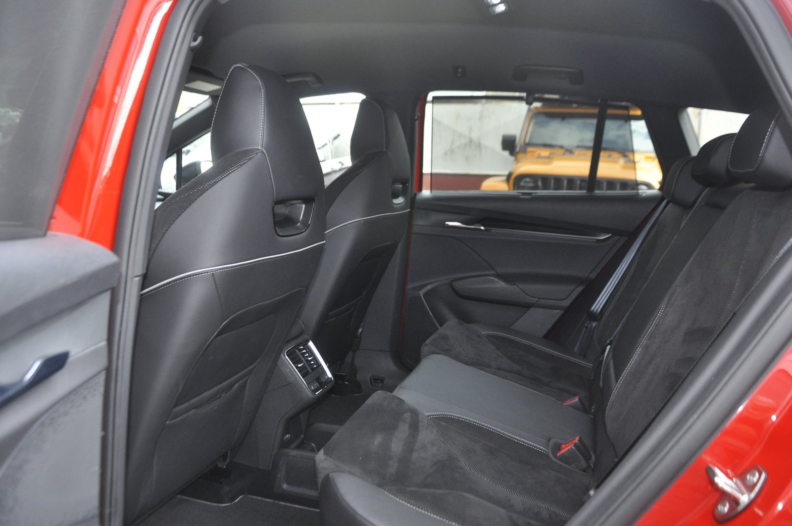 SKODA Enyaq iV 80x SportLine I Anhängerkupplung, Elektro, Occasion / Gebraucht, Automatik - 6