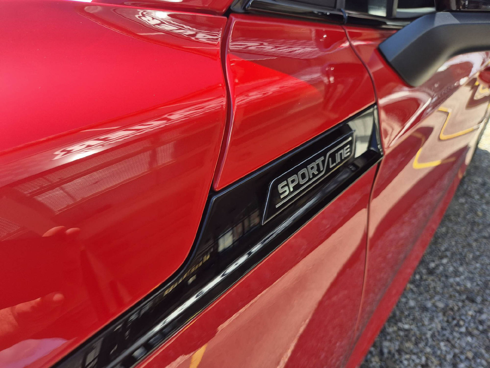 SKODA Enyaq iV 80x SportLine, Elektro, Occasion / Gebraucht, Automatik - 4