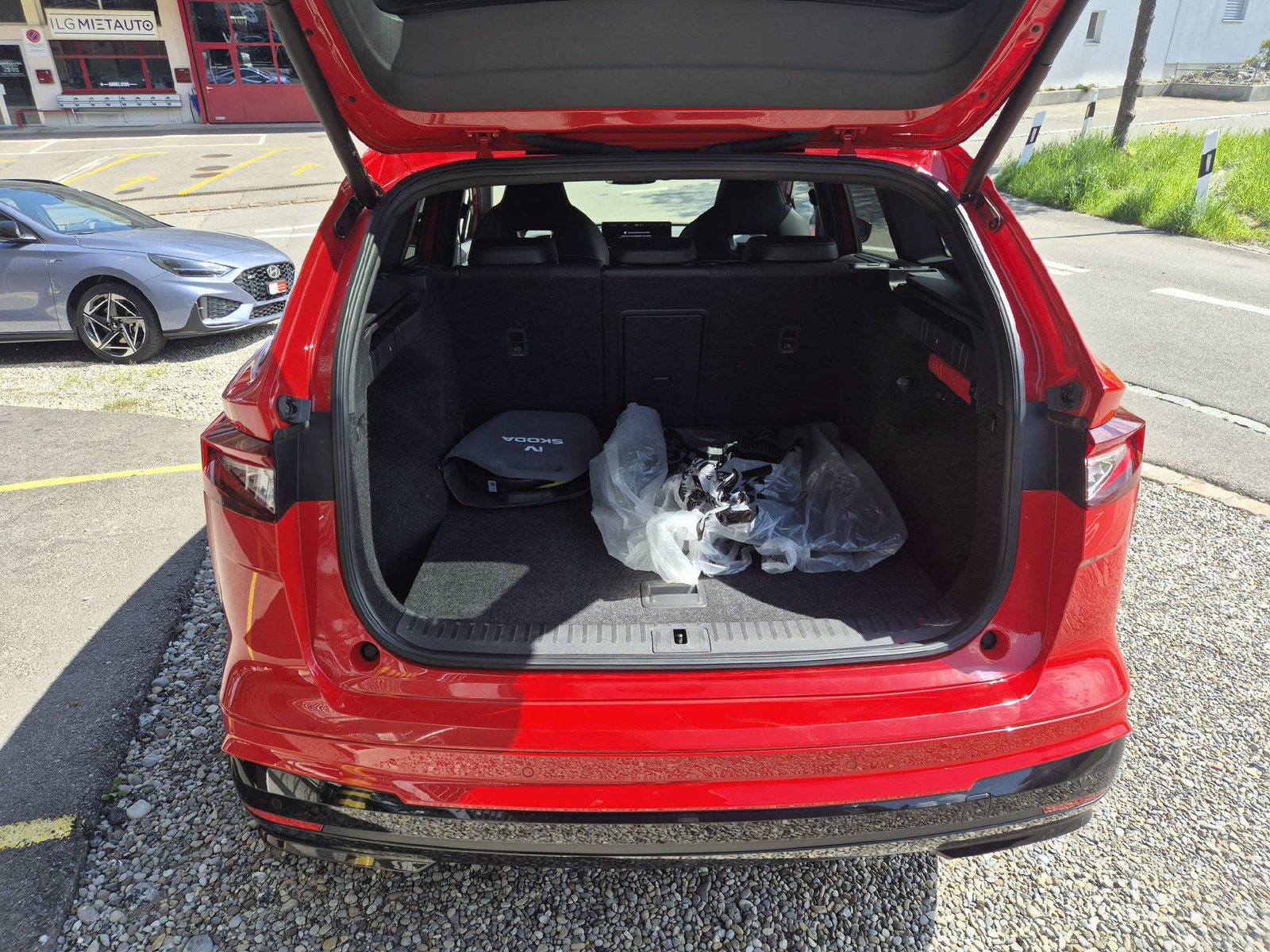 SKODA Enyaq iV 80x SportLine, Elektro, Occasion / Gebraucht, Automatik - 7
