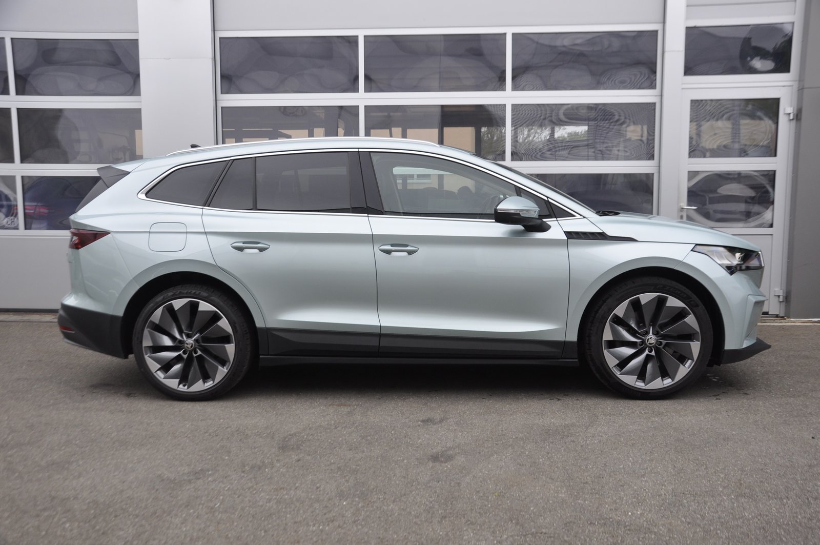 SKODA Enyaq iV 80, Elektro, Occasion / Gebraucht, Automatik - 2