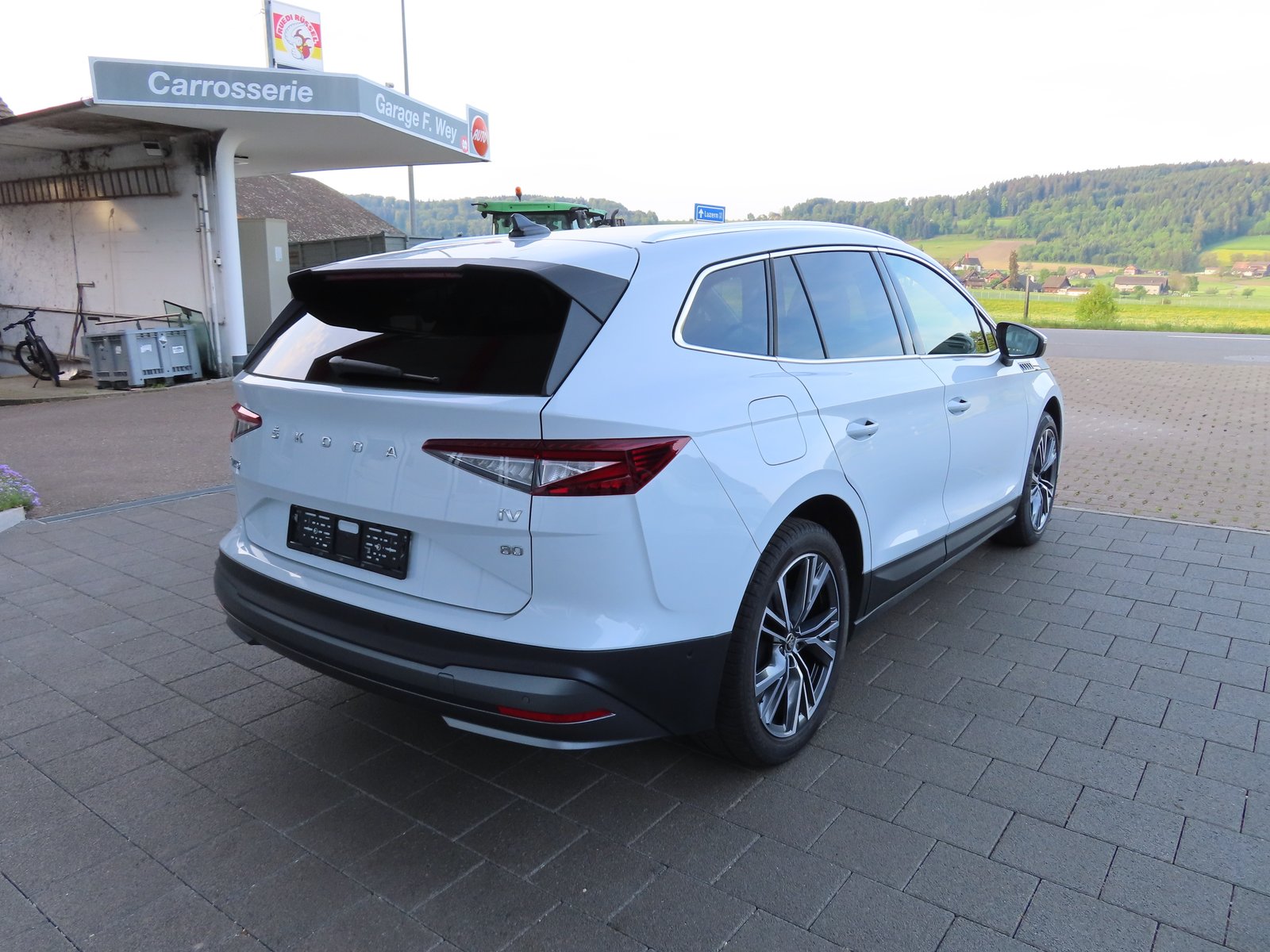 SKODA Enyaq iV 80 Ultra, Electric, Second hand / Used, Automatic - 4