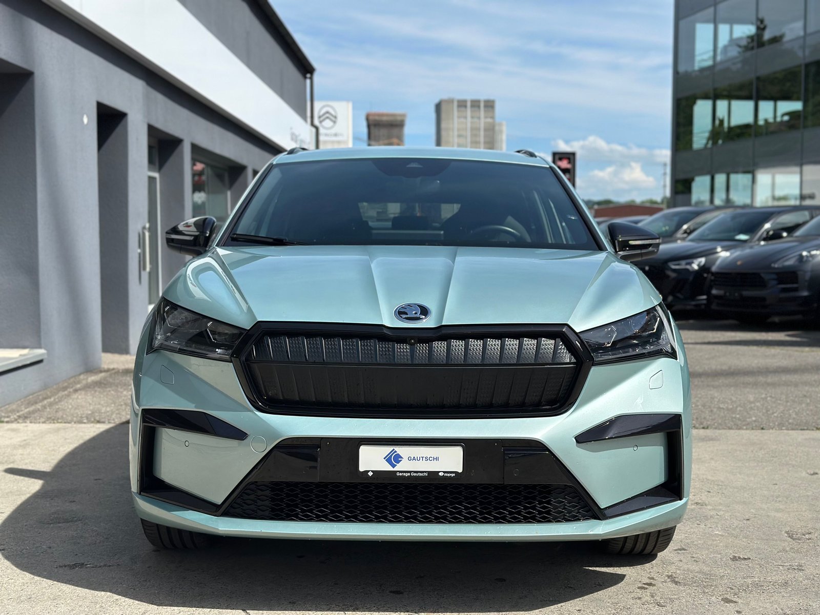 SKODA Enyaq iV 80x SportLine, Electric, Second hand / Used, Automatic - 2