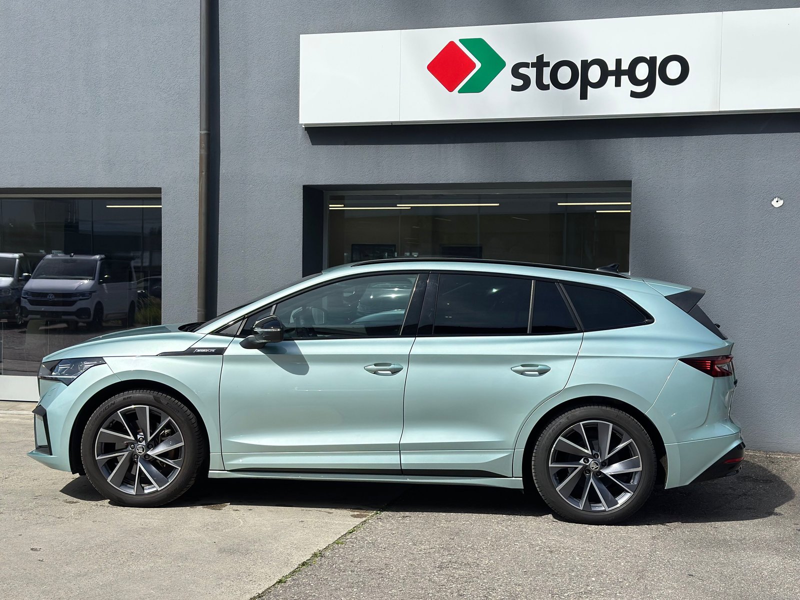 SKODA Enyaq iV 80x SportLine, Electric, Second hand / Used, Automatic - 3